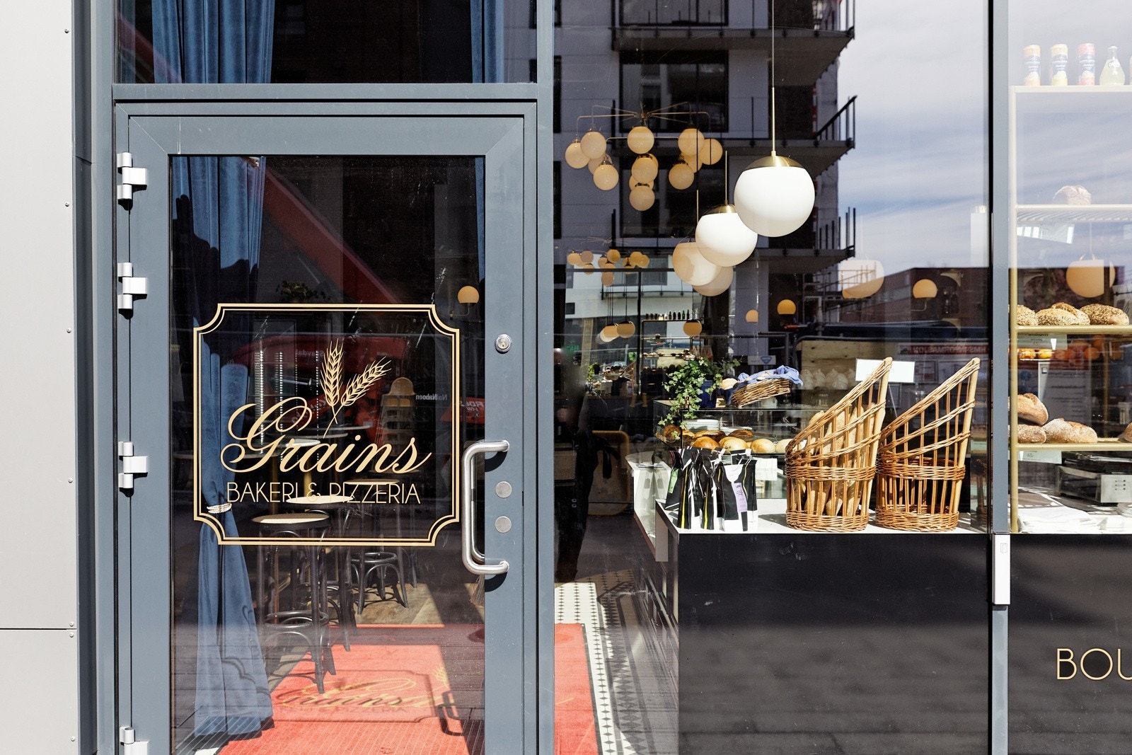 Grains er et populært sted for Pizza, smørbrød eller kanskje bare et glass vin Galleribilde