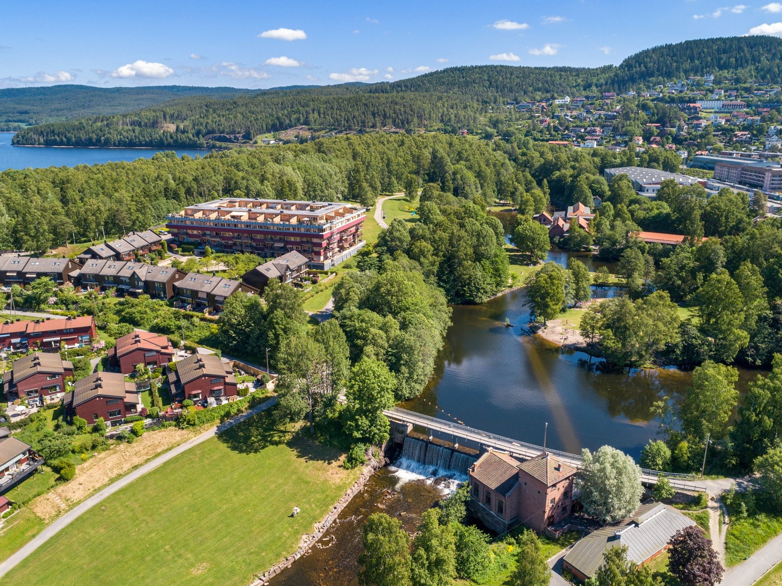 Brekkedammen ligger 200 m unna. Galleribilde