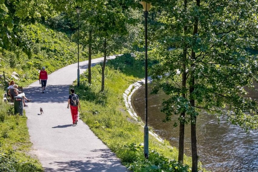 Akerselva Miljøpark er hele 9 kilometer lang og er også like ved boligen Galleribilde