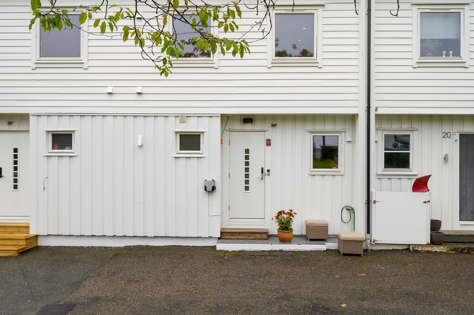 - I utekranen får man både kaldt og varmt vann - Galleribilde