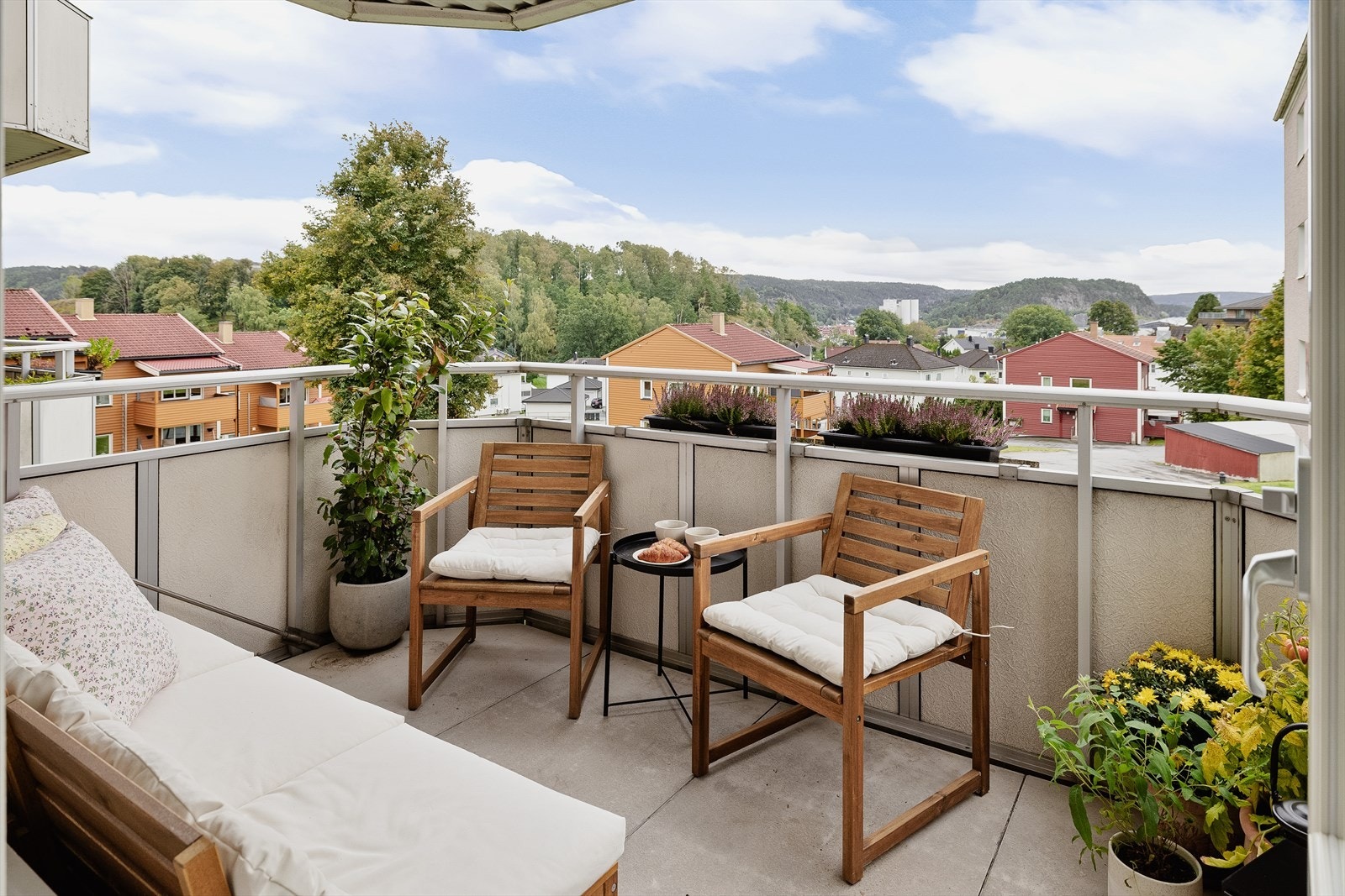 Her får man en imponerende utsikt til en 1. etasje å være! Galleribilde