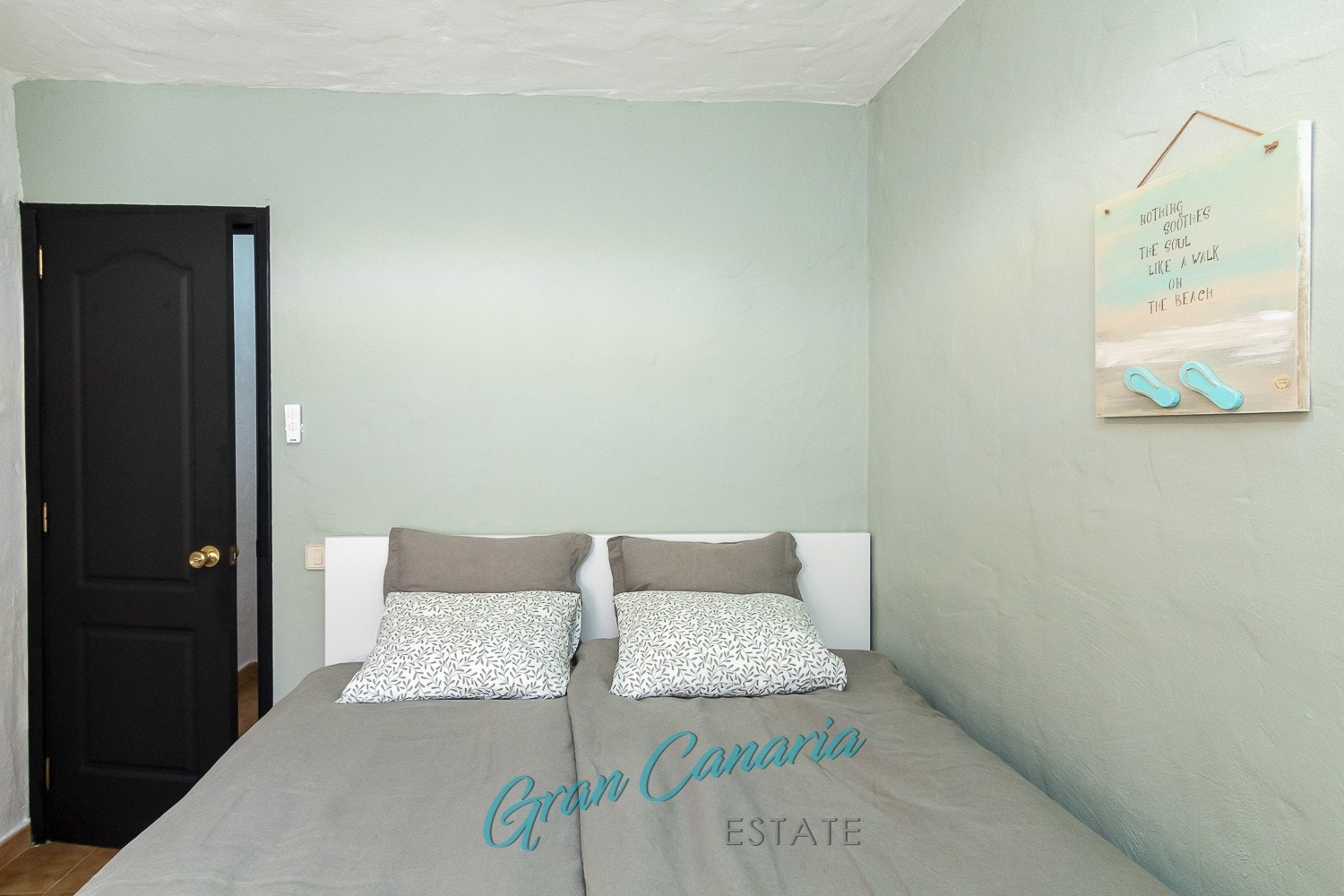 Soverom 2 med vindu i bakkant Galleribilde