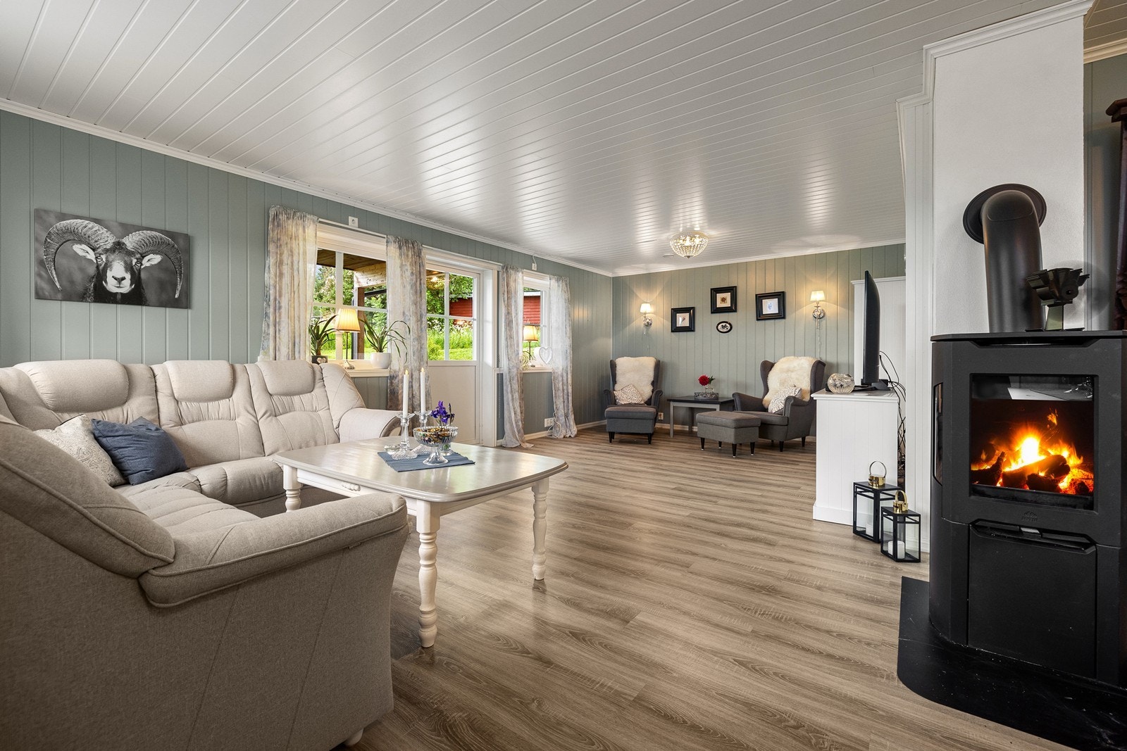 Utgang til terrasse. Galleribilde