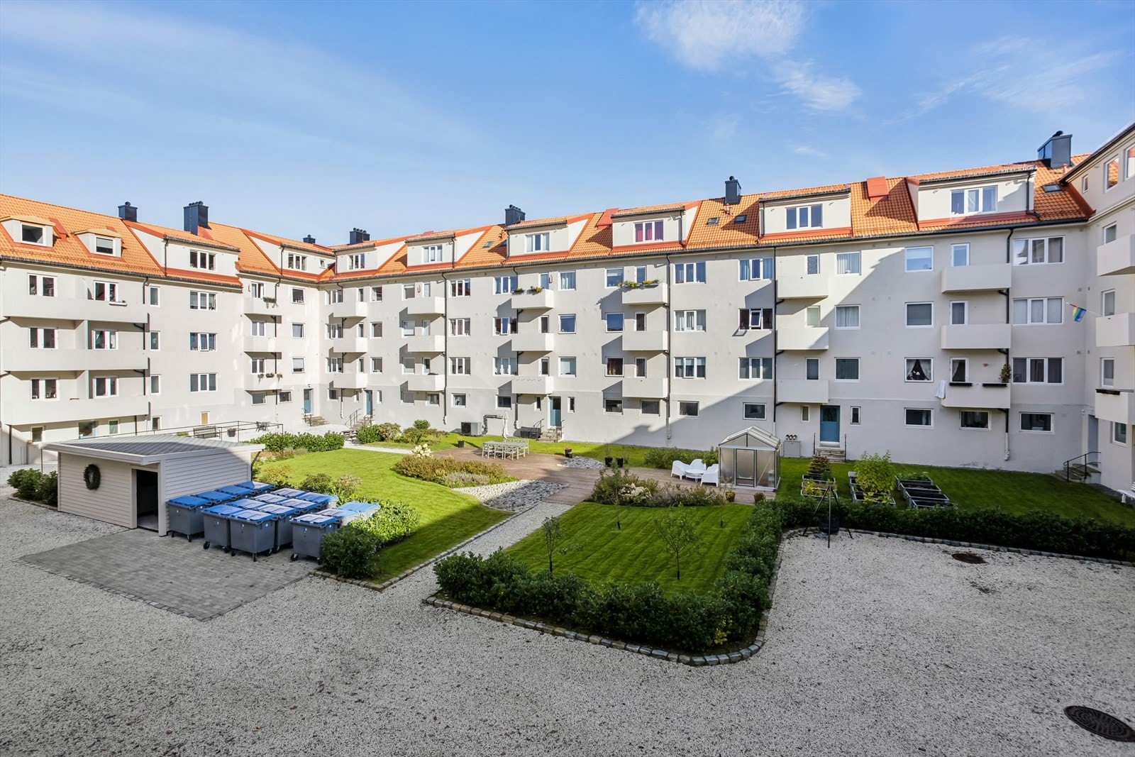 Uteplass som er felles for borettslaget! Galleribilde