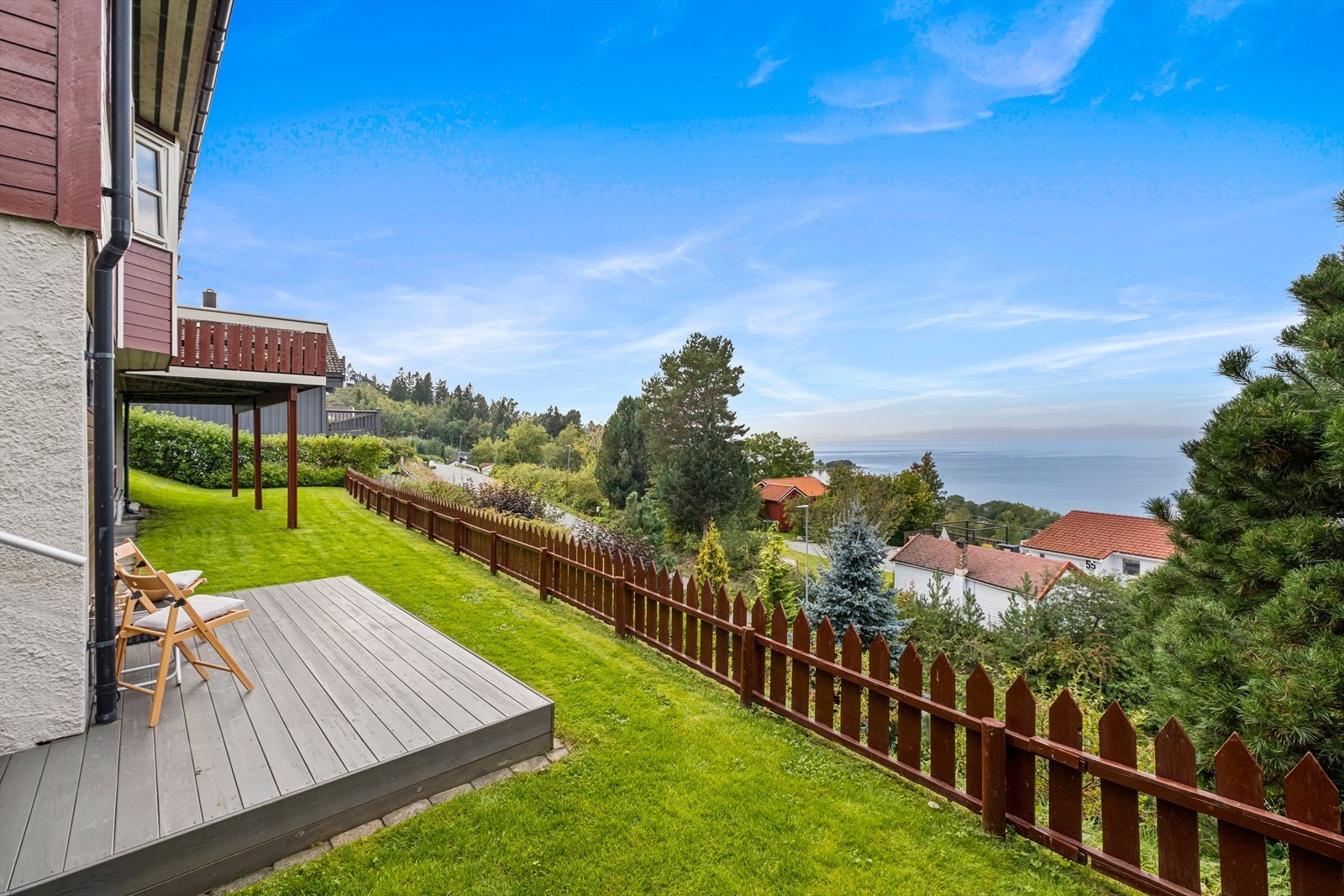 Hybelleiligheten har egen terrasse som gir det lille ekstra til potensielle leietakere Galleribilde