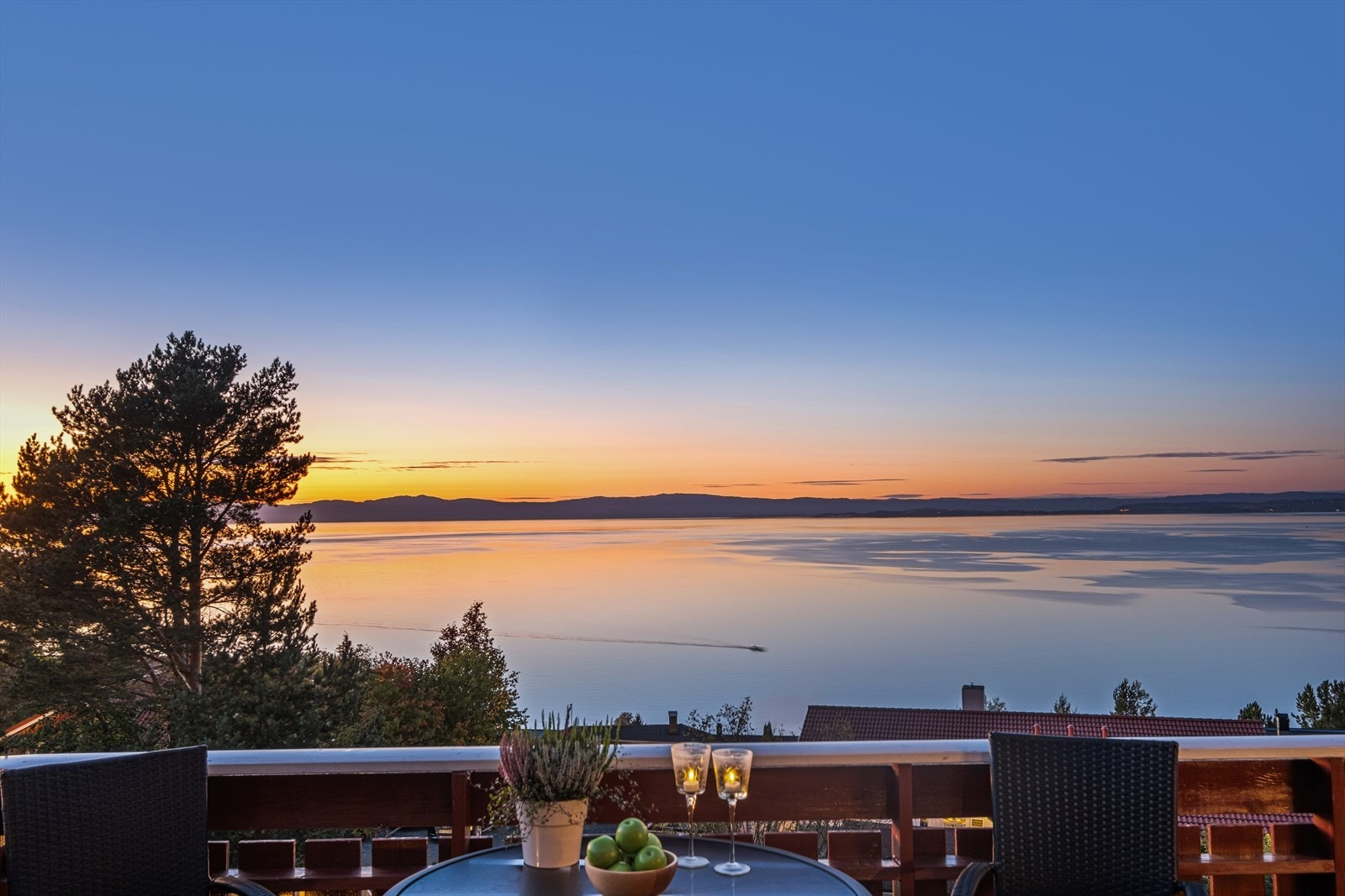 Eiendommen ligger fint plassert med kort vei til Trondheim og Værnes, og god tilgang på sjøen Galleribilde