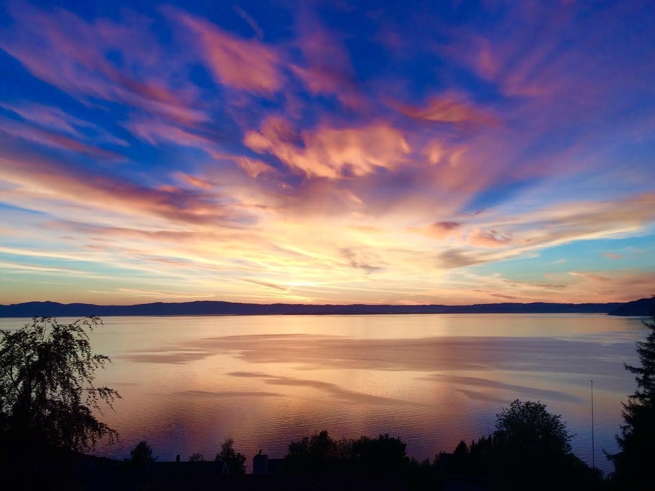 Fantastisk utsiktsforhold fra eiendommen. Bildet er tatt av selger. Galleribilde