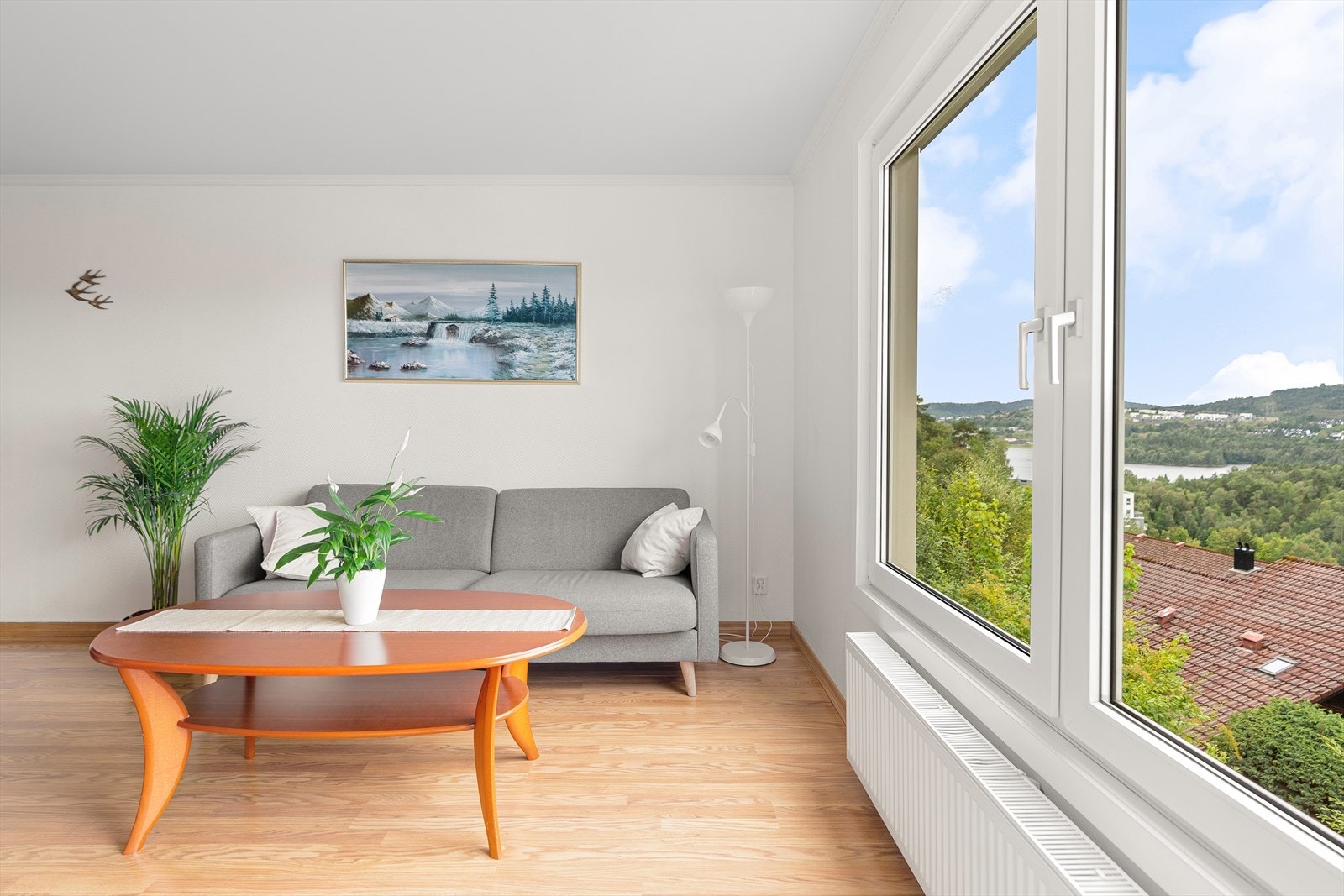 Stue måler 24,7 kvm Galleribilde