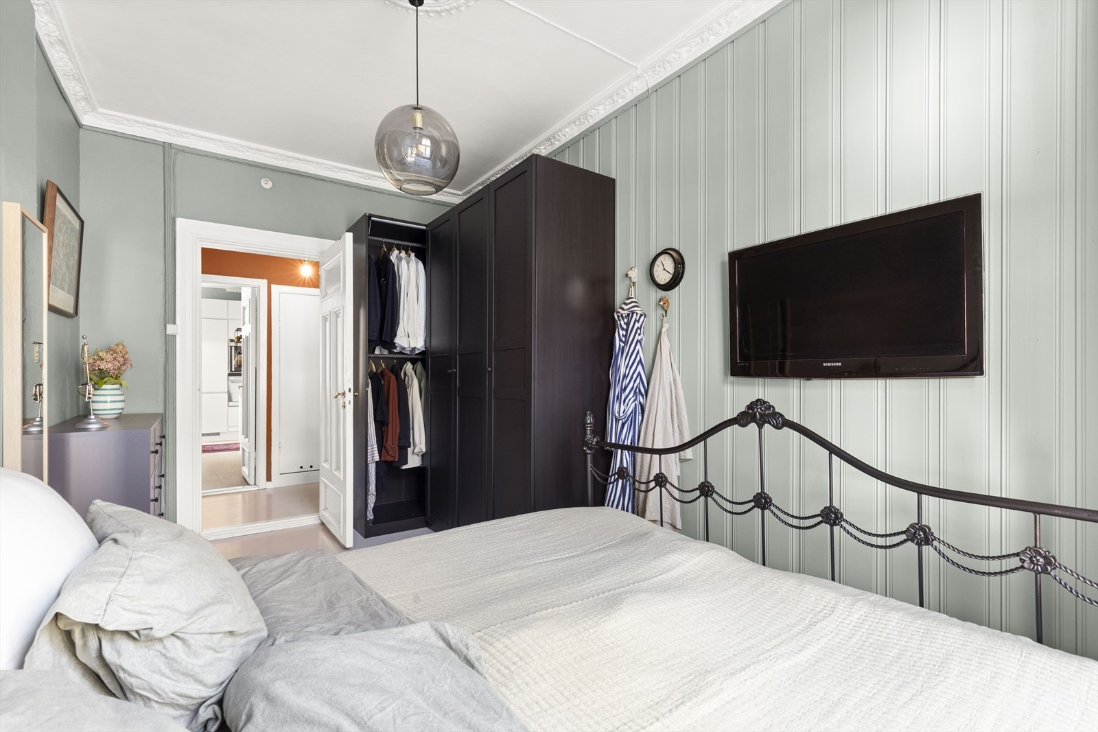 God plass til oppbevaringsmøblement. Galleribilde