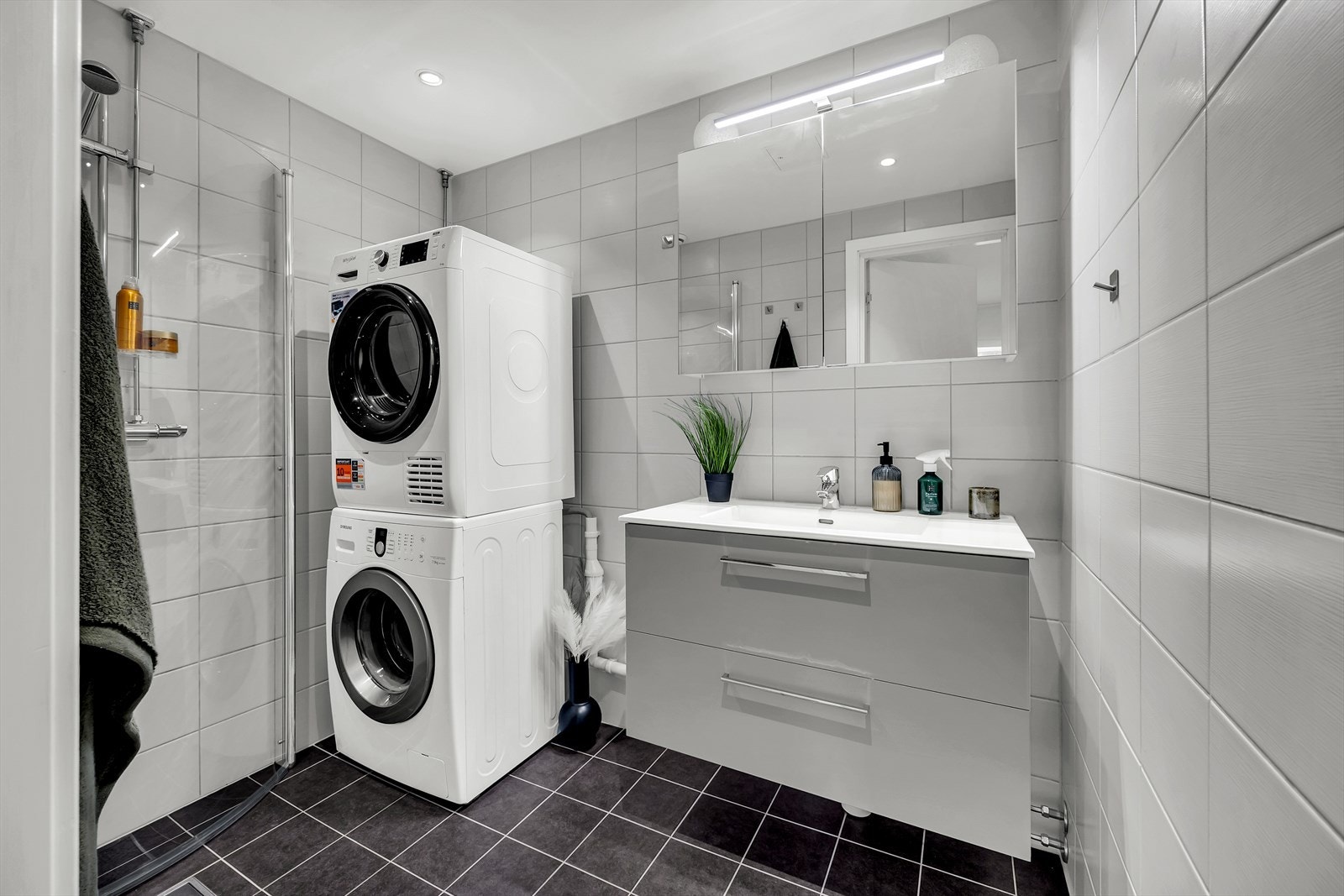 Baderommet ble pusset opp i regi av borettslaget i 2019. Galleribilde