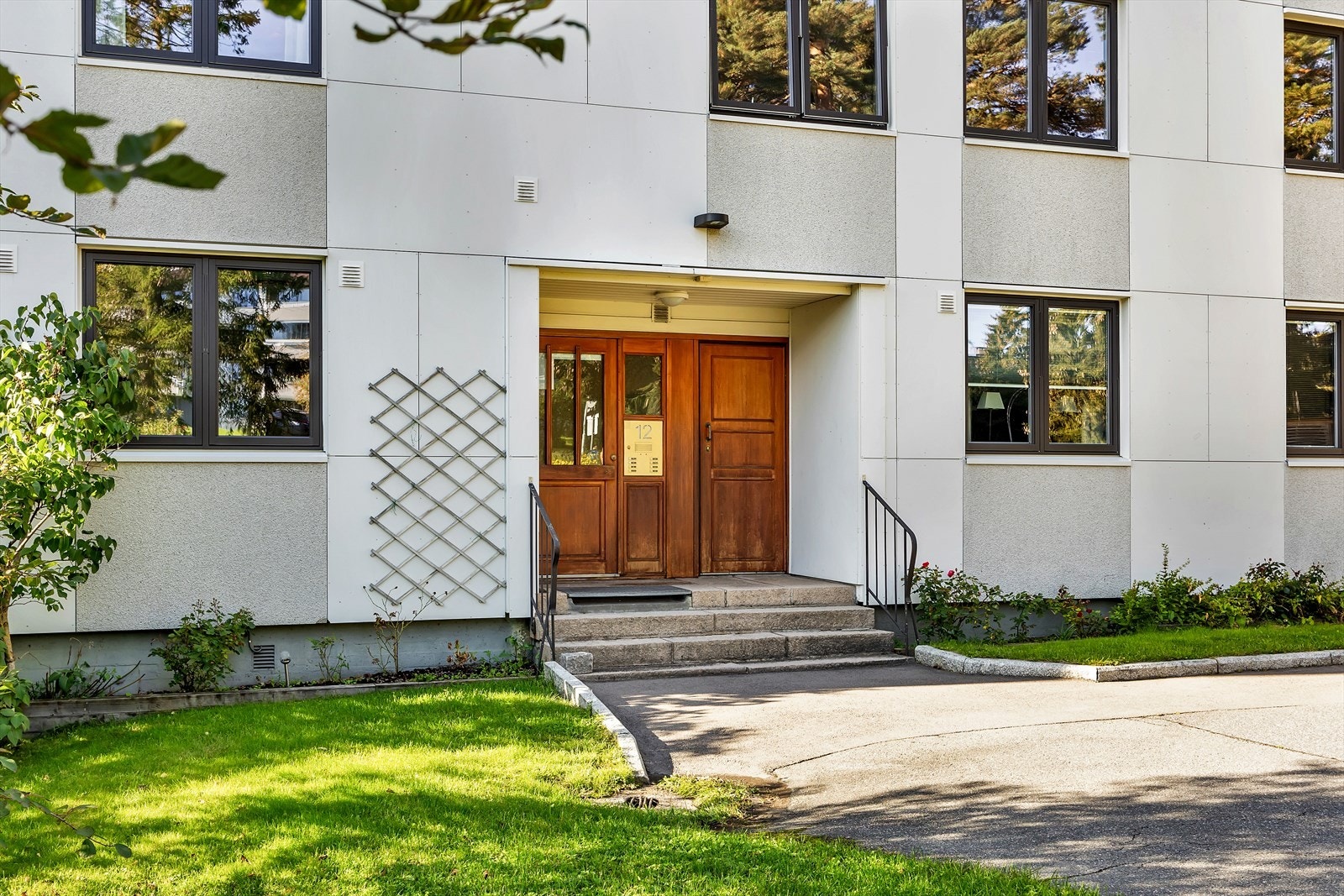 Velkommen til visning i Erlends vei 12 i Lohøgda Borettslag på Tveita. Galleribilde