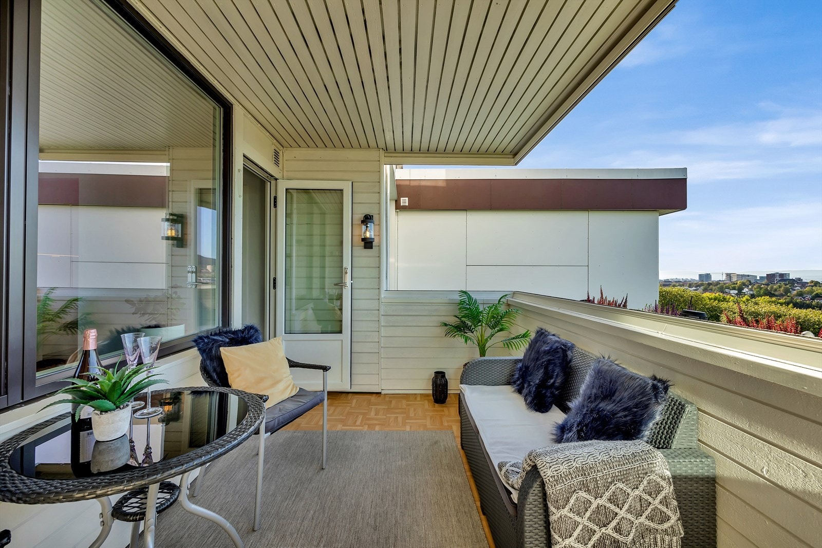 På balkongen vil man ikke ha noen innsyn fra naboen. Galleribilde