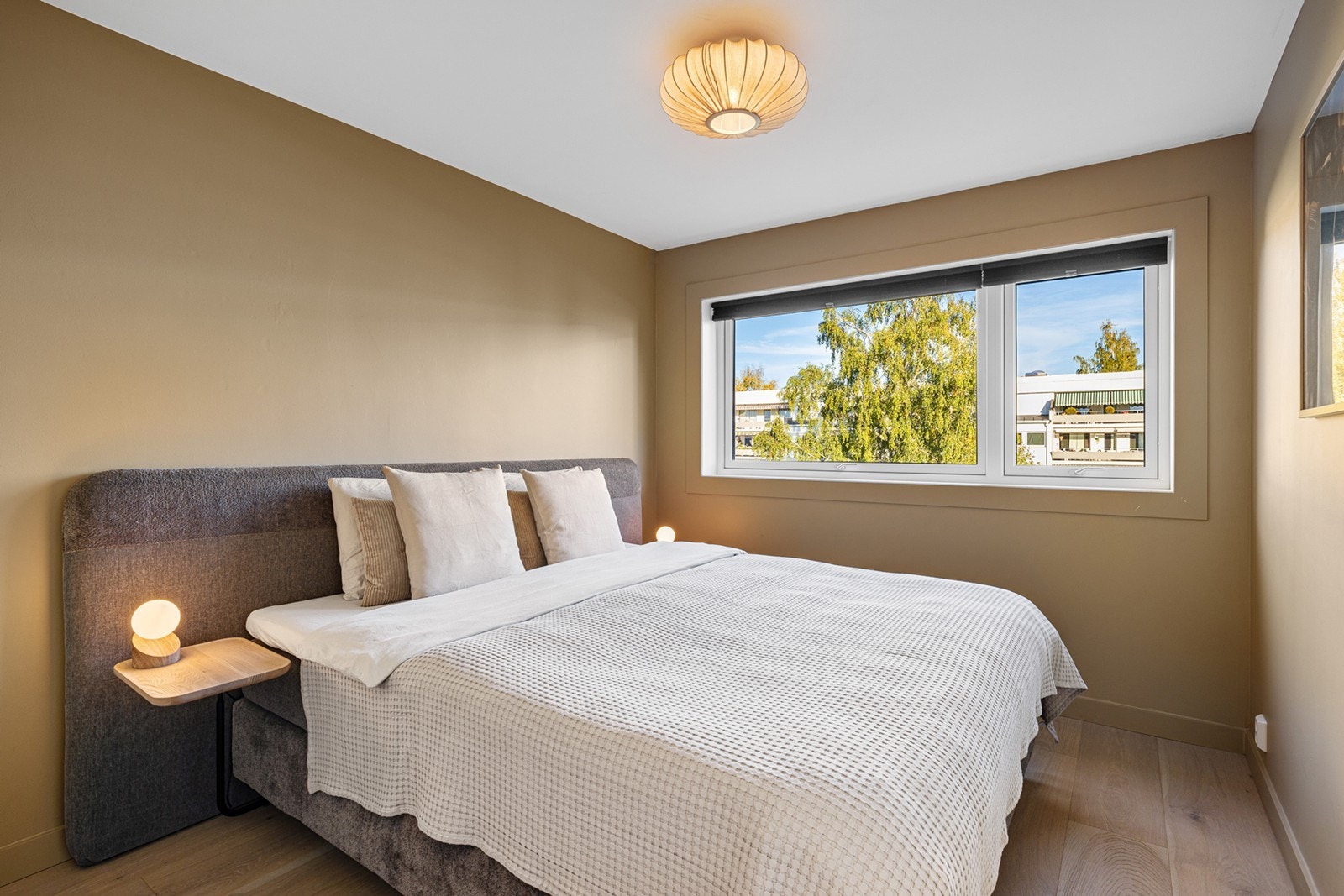 Soverom 1 - Leiligheten har fire smakfulle soverom beliggende ved siden av hverandre. Galleribilde