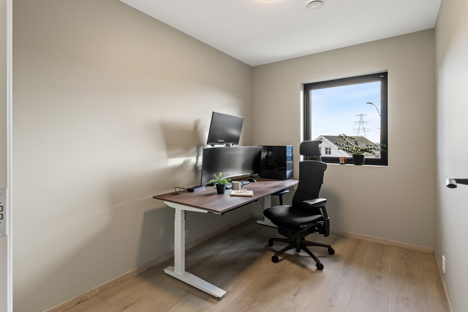 Soverom 4, perfekt til hjemmekontor Galleribilde