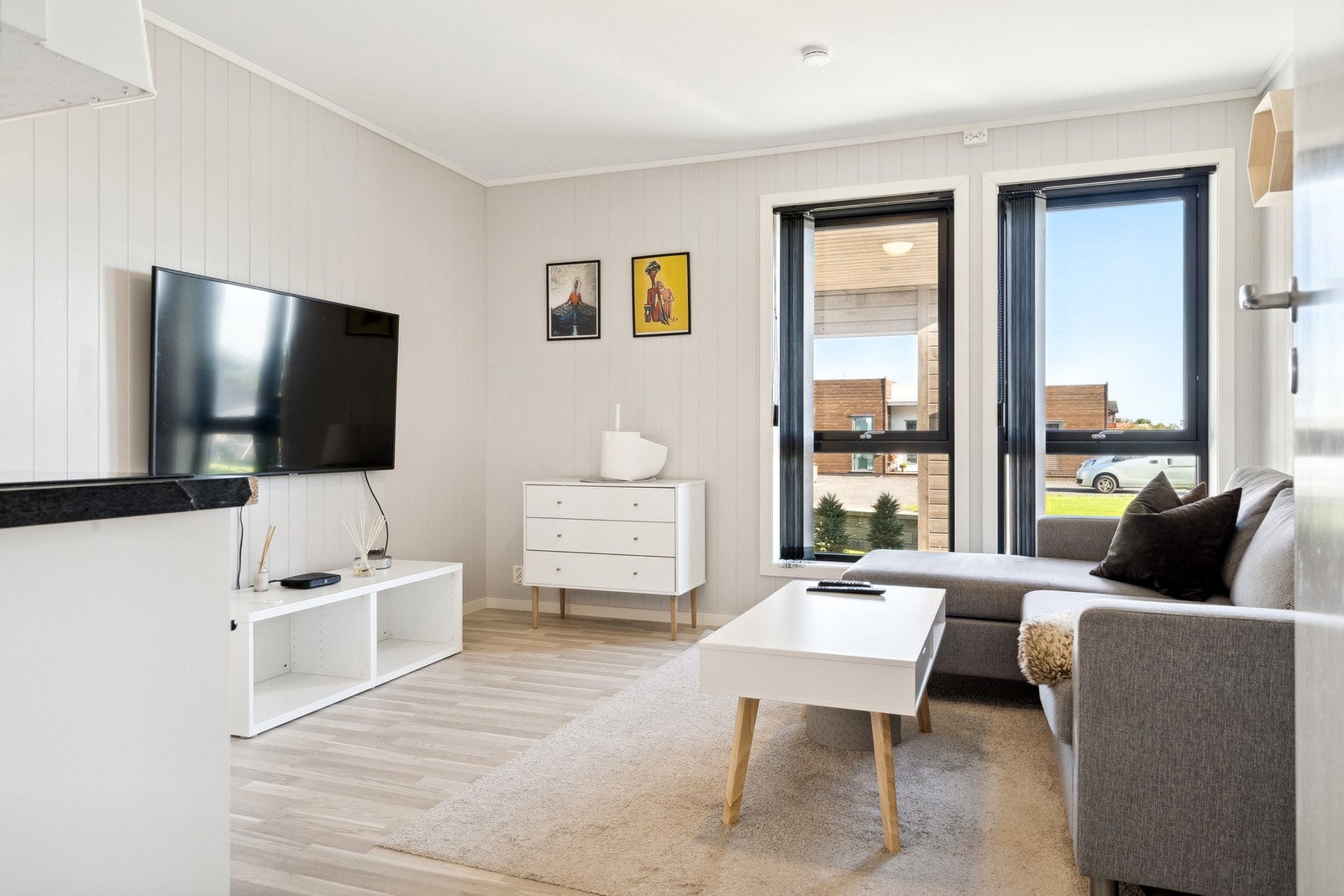 Hybel: Velkommen inn til en lys og innbydende hybel. Galleribilde