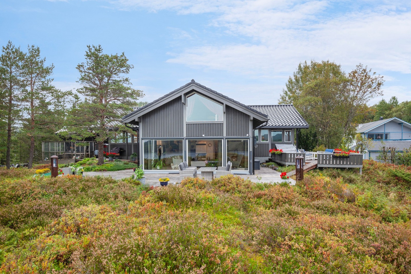 EiendomsMegler 1 v/John Kolbjørn Baardsgaard har gleden av å presentere Damhaugveien 1 A! Galleribilde