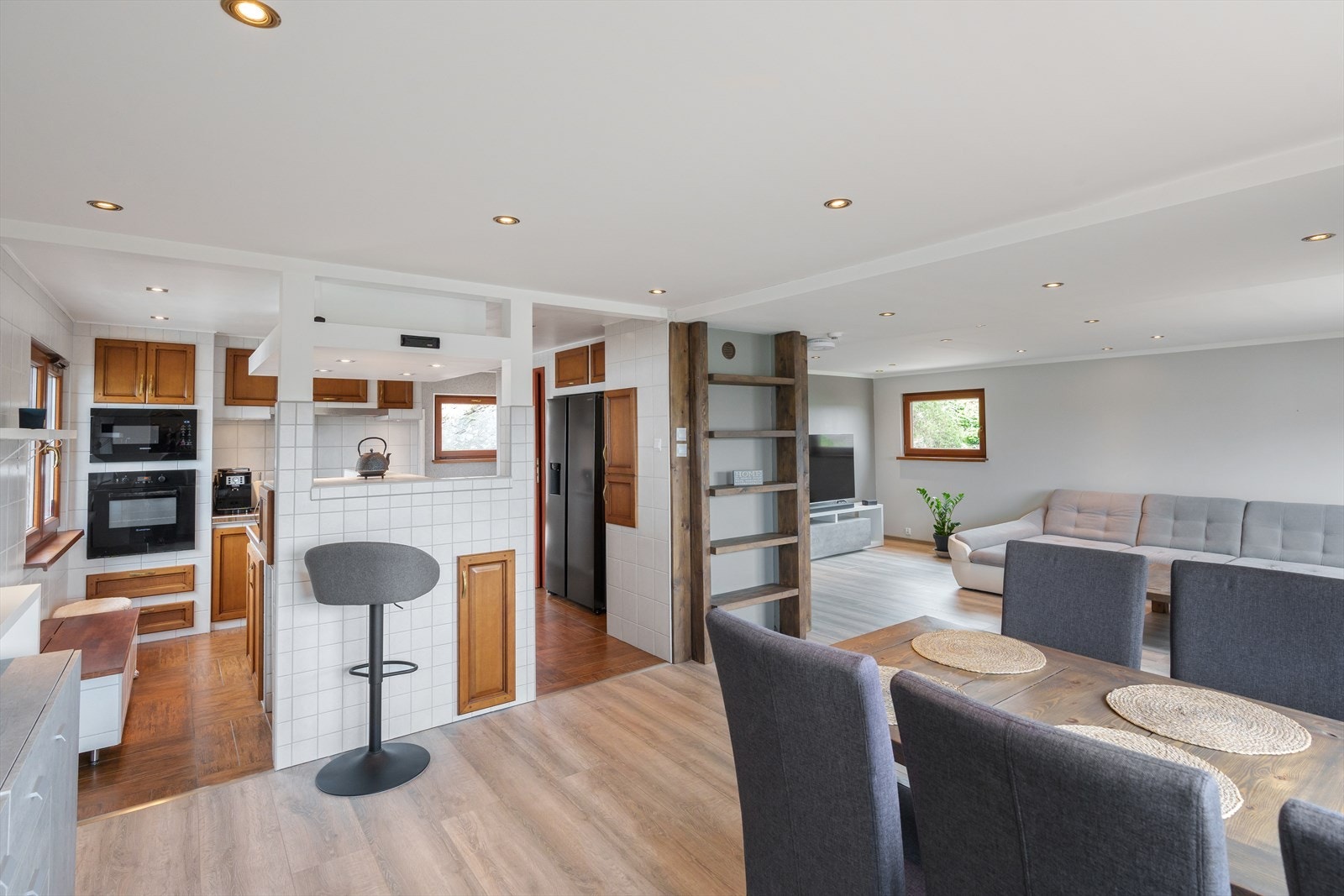 Stue/kjøkken Galleribilde