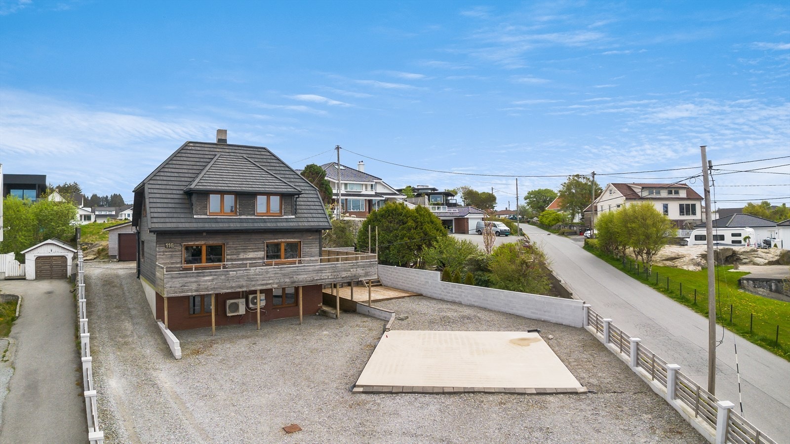 Boligen i front Galleribilde