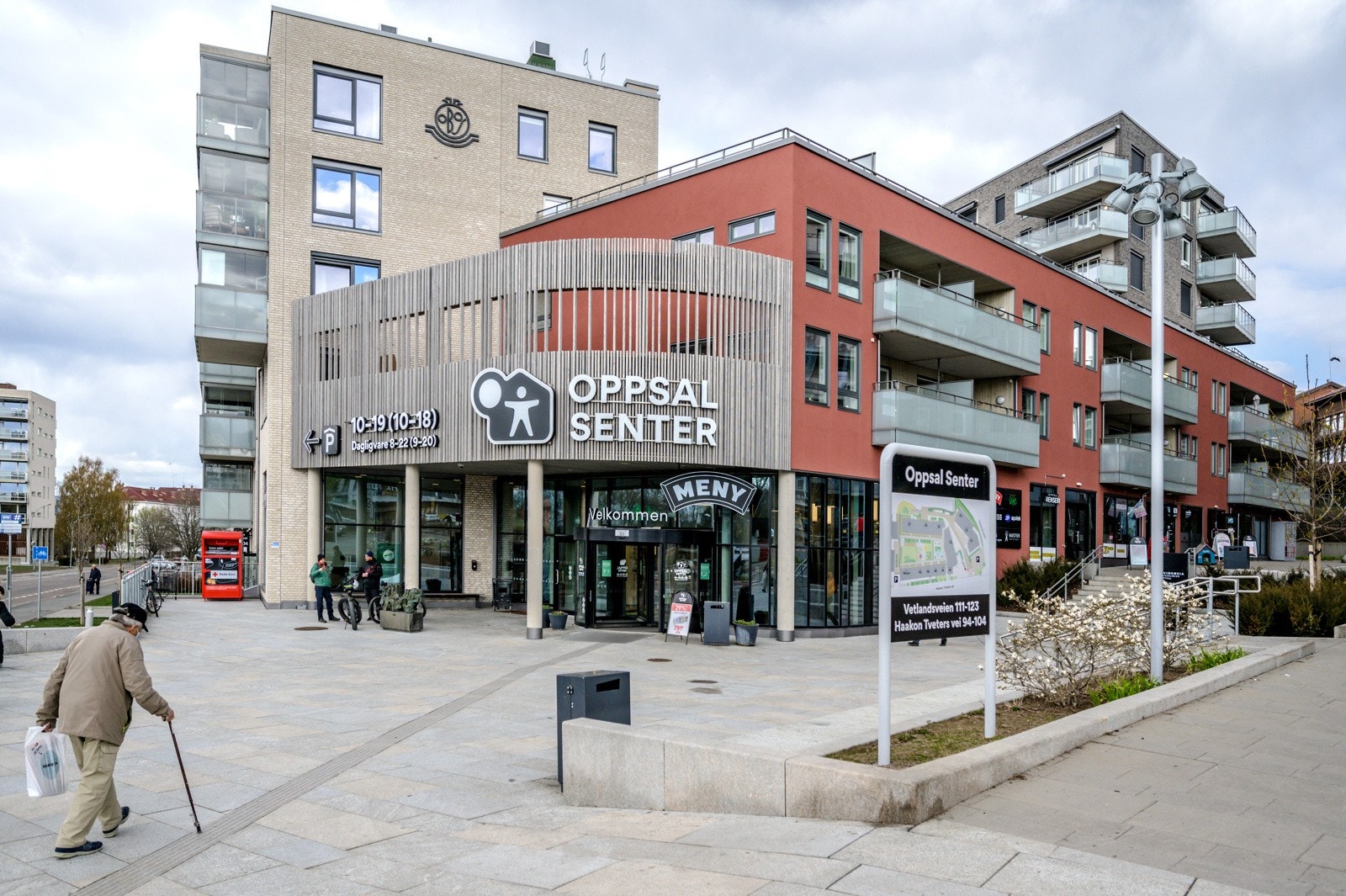 Oppsal senter med alt du trenger i det daglige. Galleribilde