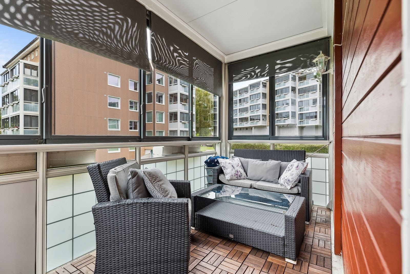 Innglasset balkong. Galleribilde