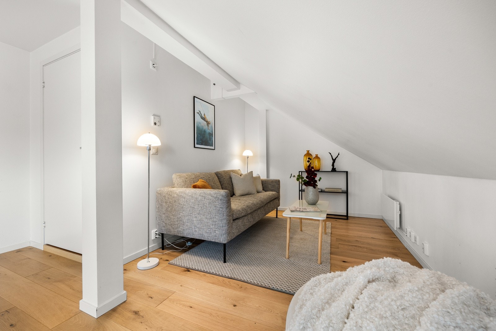 Det går heis til byggets 5. etasje. Galleribilde