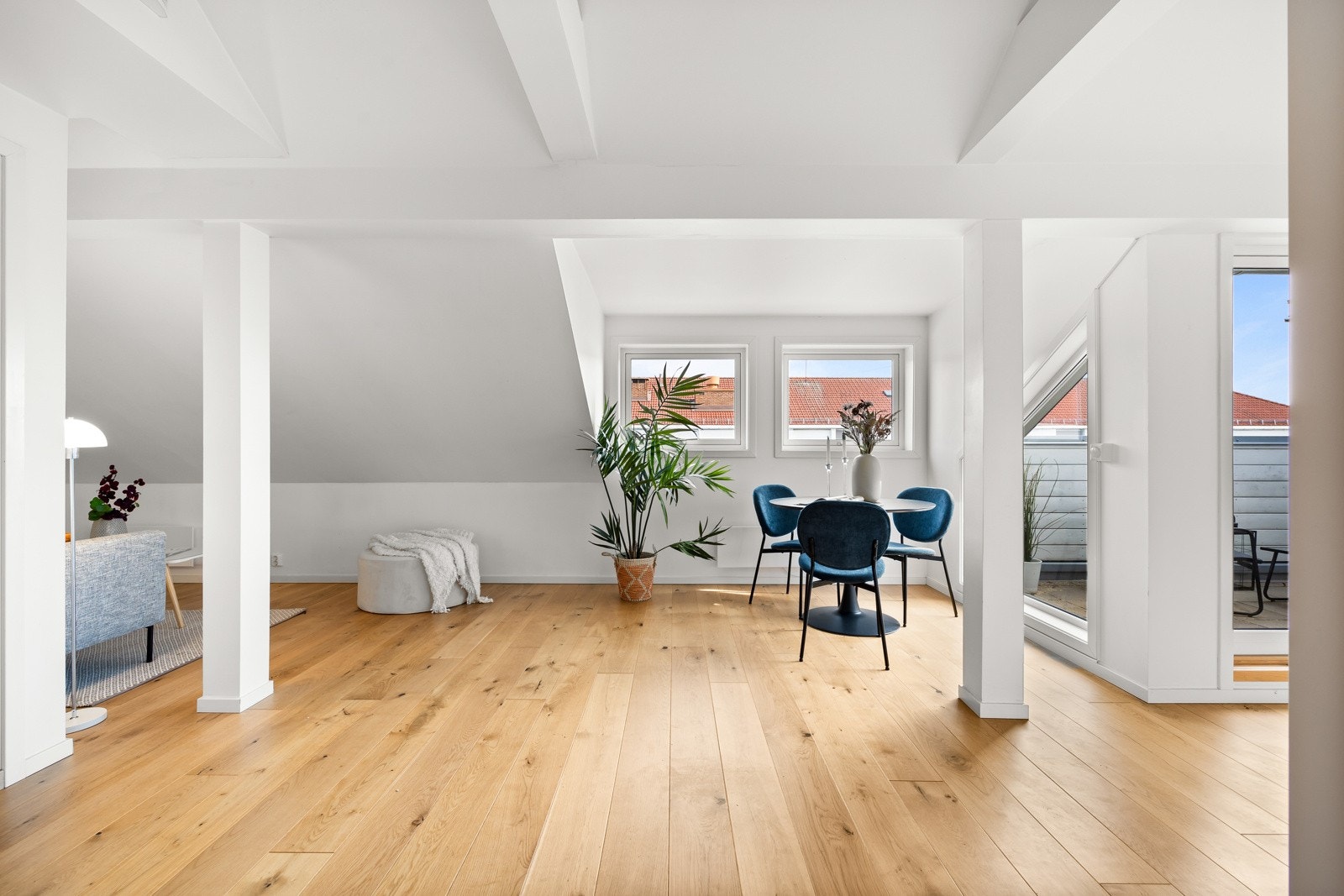 Velkommen til Frederik Glads gate 19 - Meget tiltalende og pen loftsleilighet med hybeldel. Galleribilde