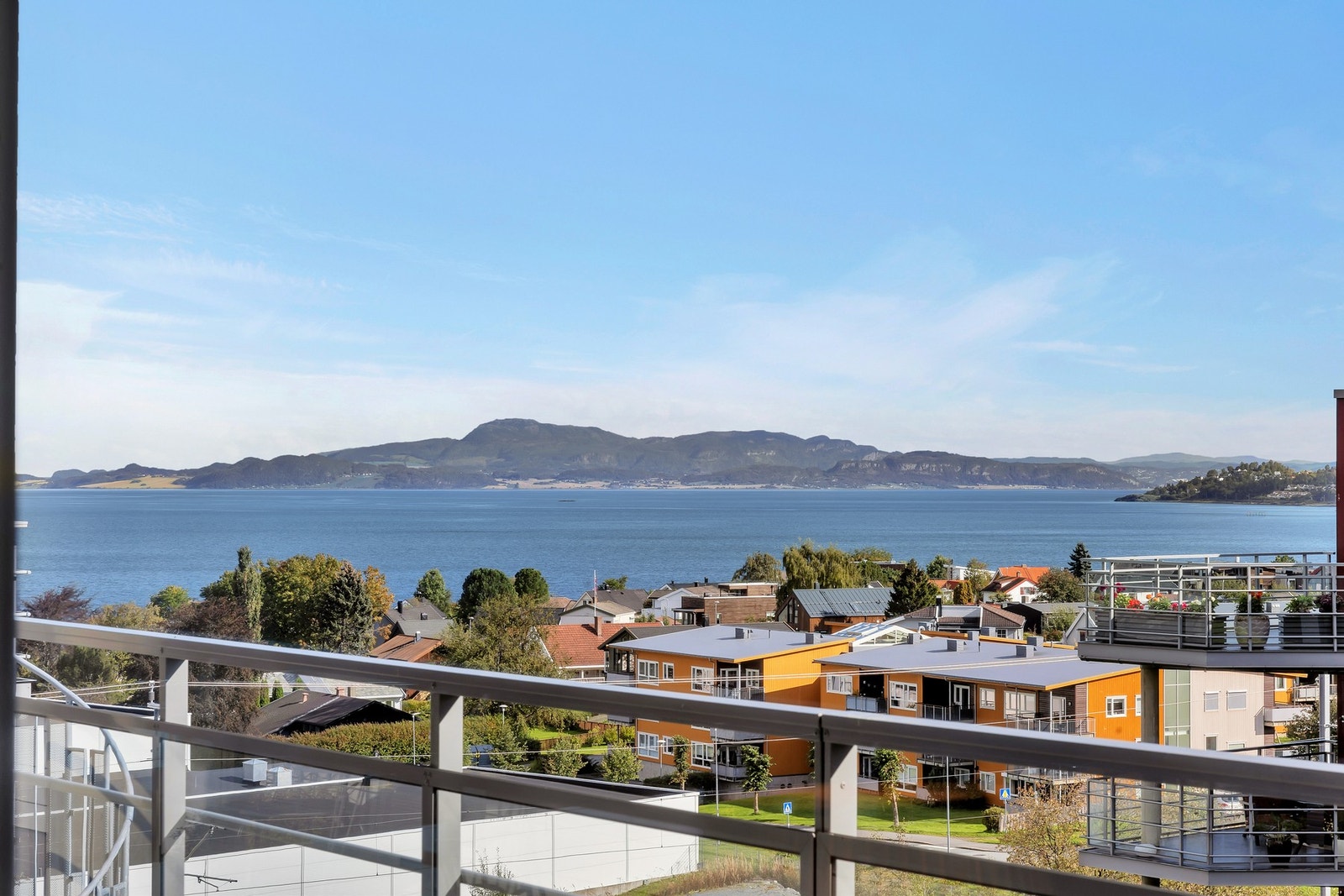 ...og ikke minst en herlig fjordutsikt. Galleribilde