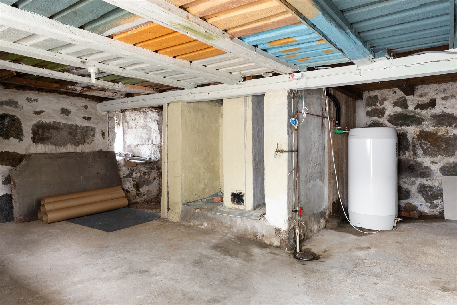 Grovkjeller. Galleribilde