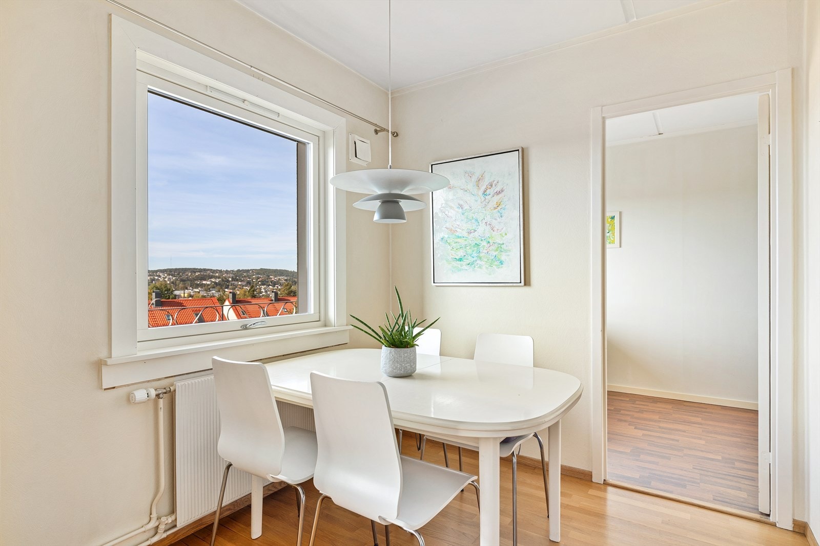 Fra middagsbordet kan du studere den flotte utsikten. Galleribilde