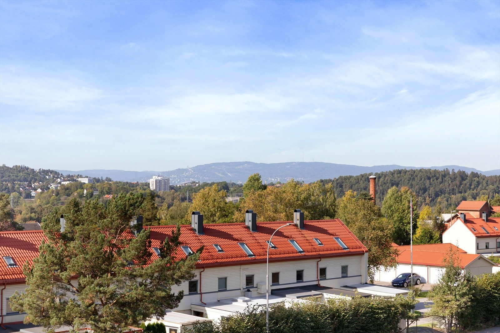 Det er flott utsikt mot nærområdet, mot Holmenkollen og Tryvannstårnet. Galleribilde