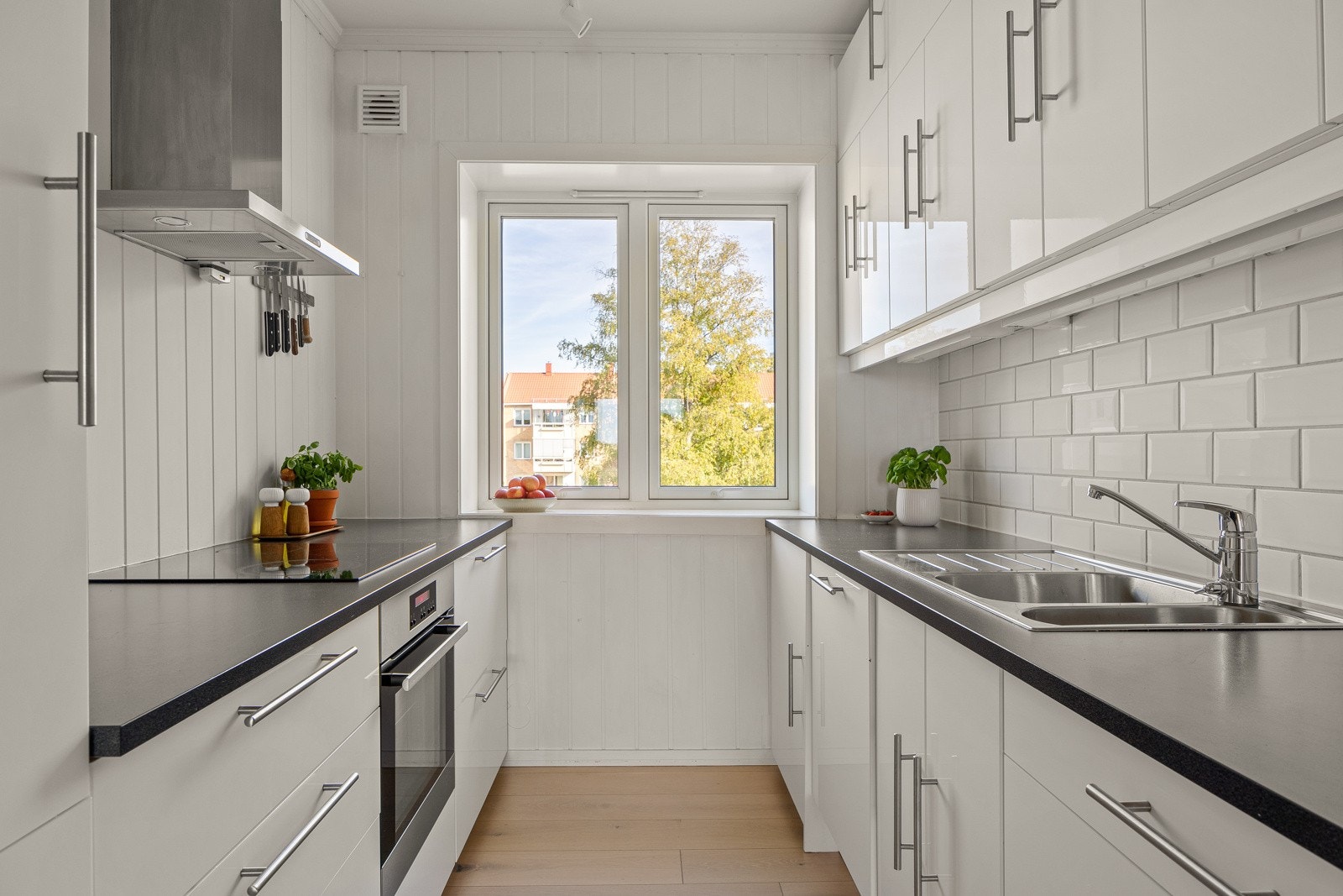 Klassisk og moderne kjøkken fra 2010 Galleribilde