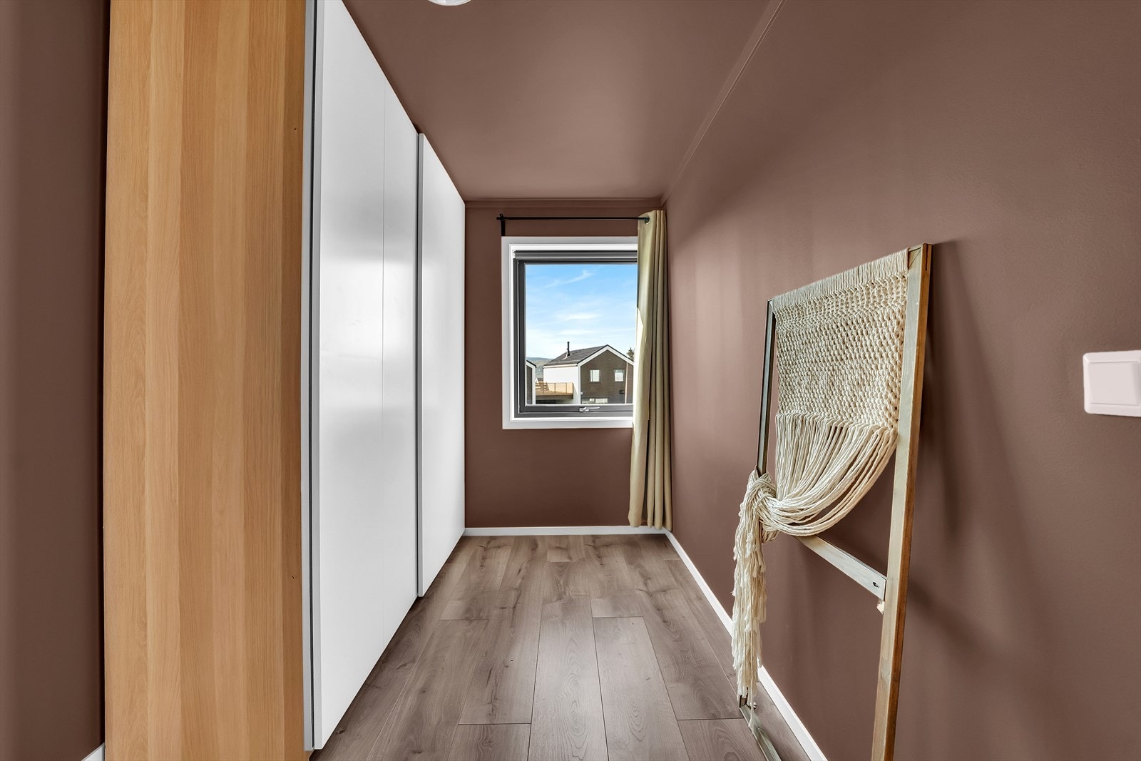 Rommet er av fin størrelse som barnerom, gjesterom eller hjemmekontor. Galleribilde