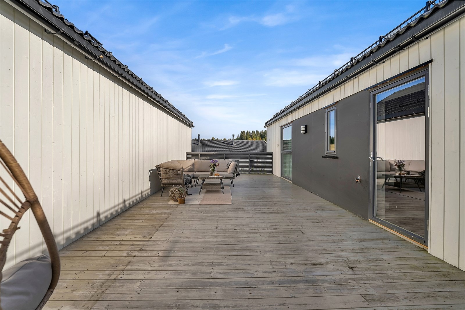 Herlig og skjermet takterrasse utenfor sov / stue. Galleribilde