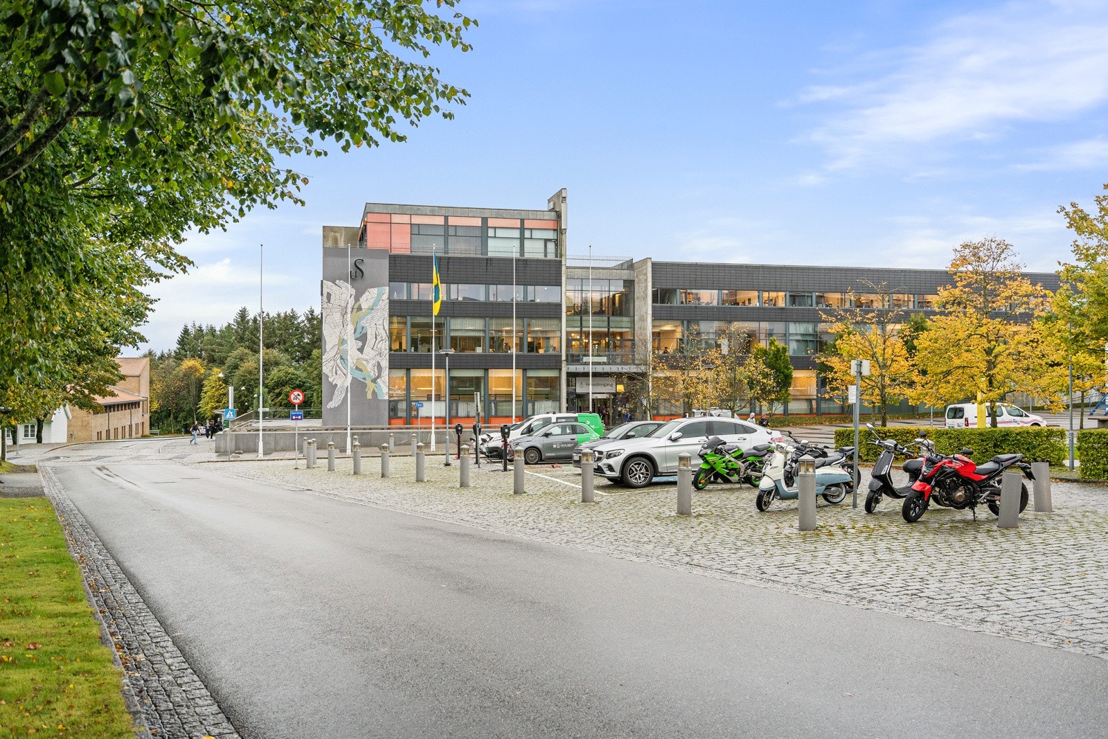 Med busstopp kun 3 minutter unna er det enkelt å komme seg rundt. Galleribilde