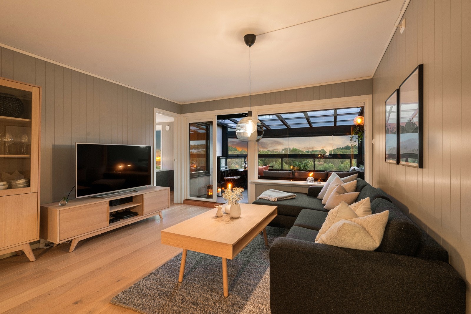 EIE Eiendomsmegling v/ Jr. Partner Håkon Hovland presenterer Madlastokken 26! Galleribilde