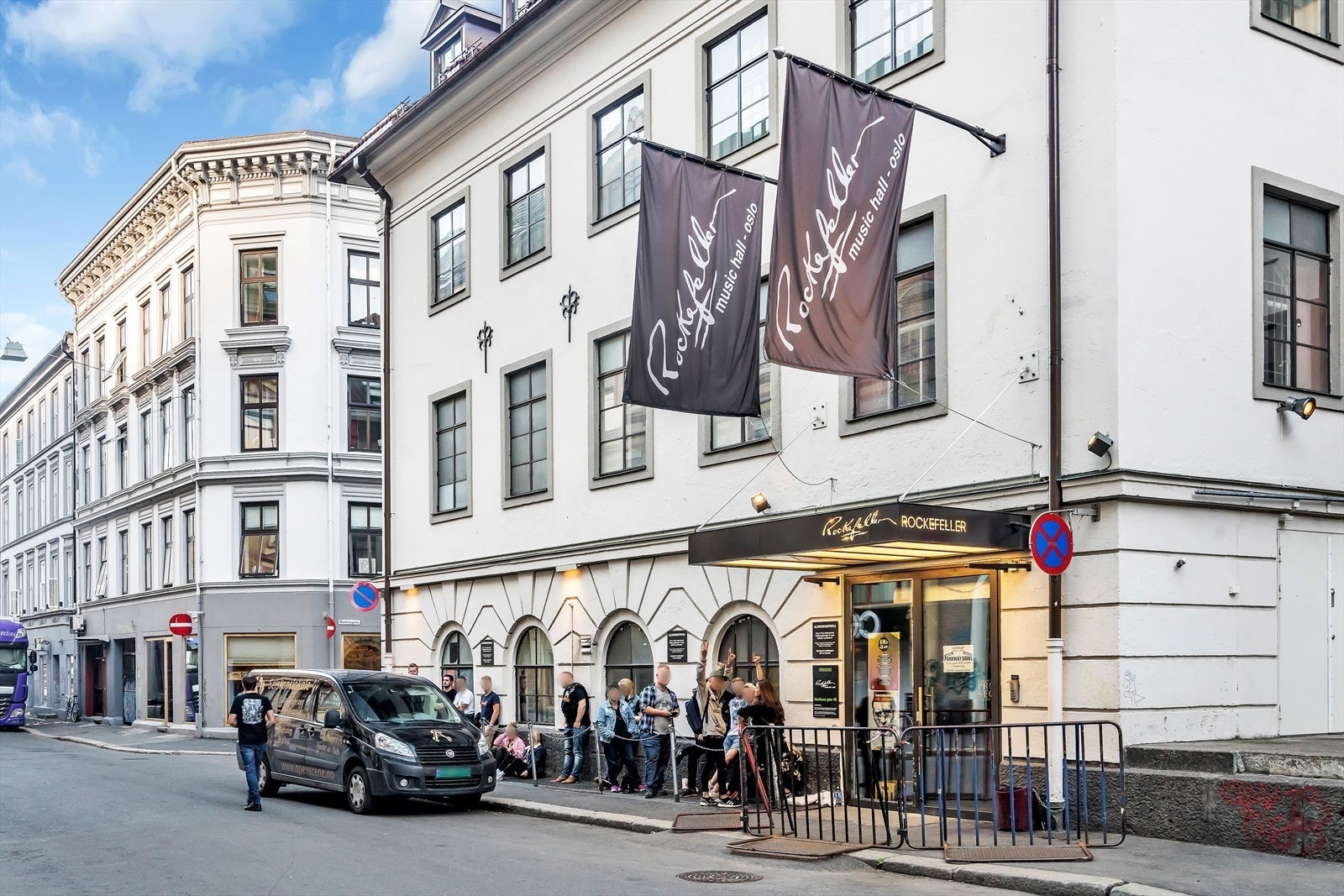 Konsertarenaene Rockefeller og Sentrum Scene i umiddelbar nærhet. Galleribilde