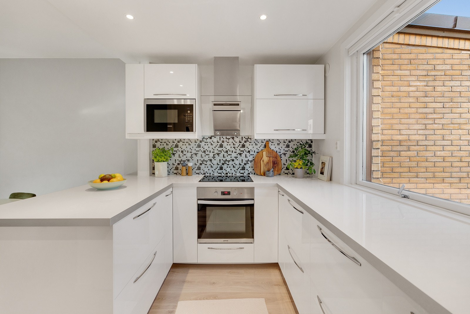 Kjøkkeninnredningen er fra Ikea og ble montert i 2015. Galleribilde