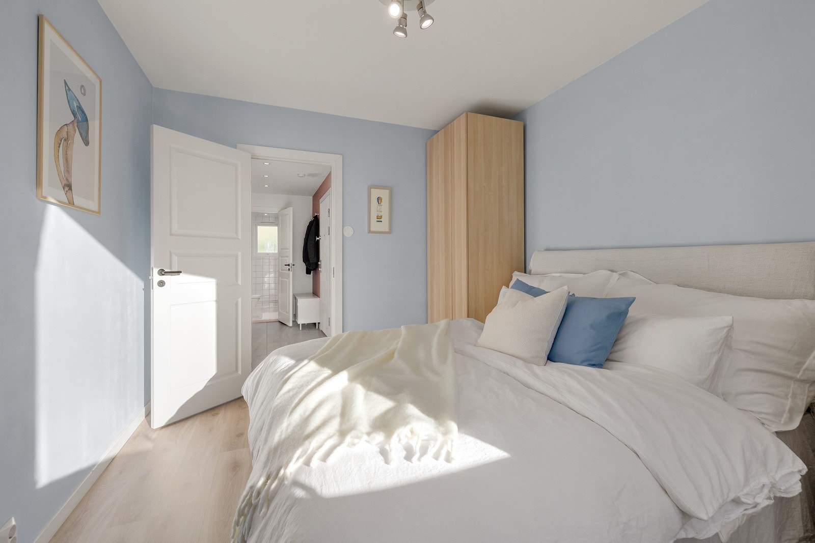 Her er det hyggelig å våkne, og legge seg om kvelden med fin utsikt. Galleribilde