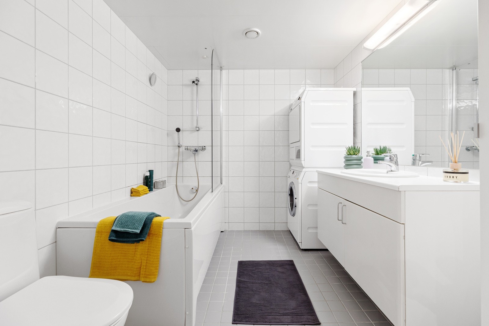 Flislagt baderom med varmekabler Galleribilde