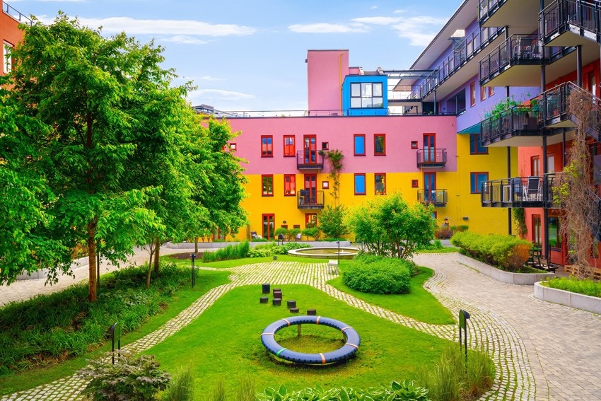 Skjermet og hyggelig indre gårdsrom Galleribilde