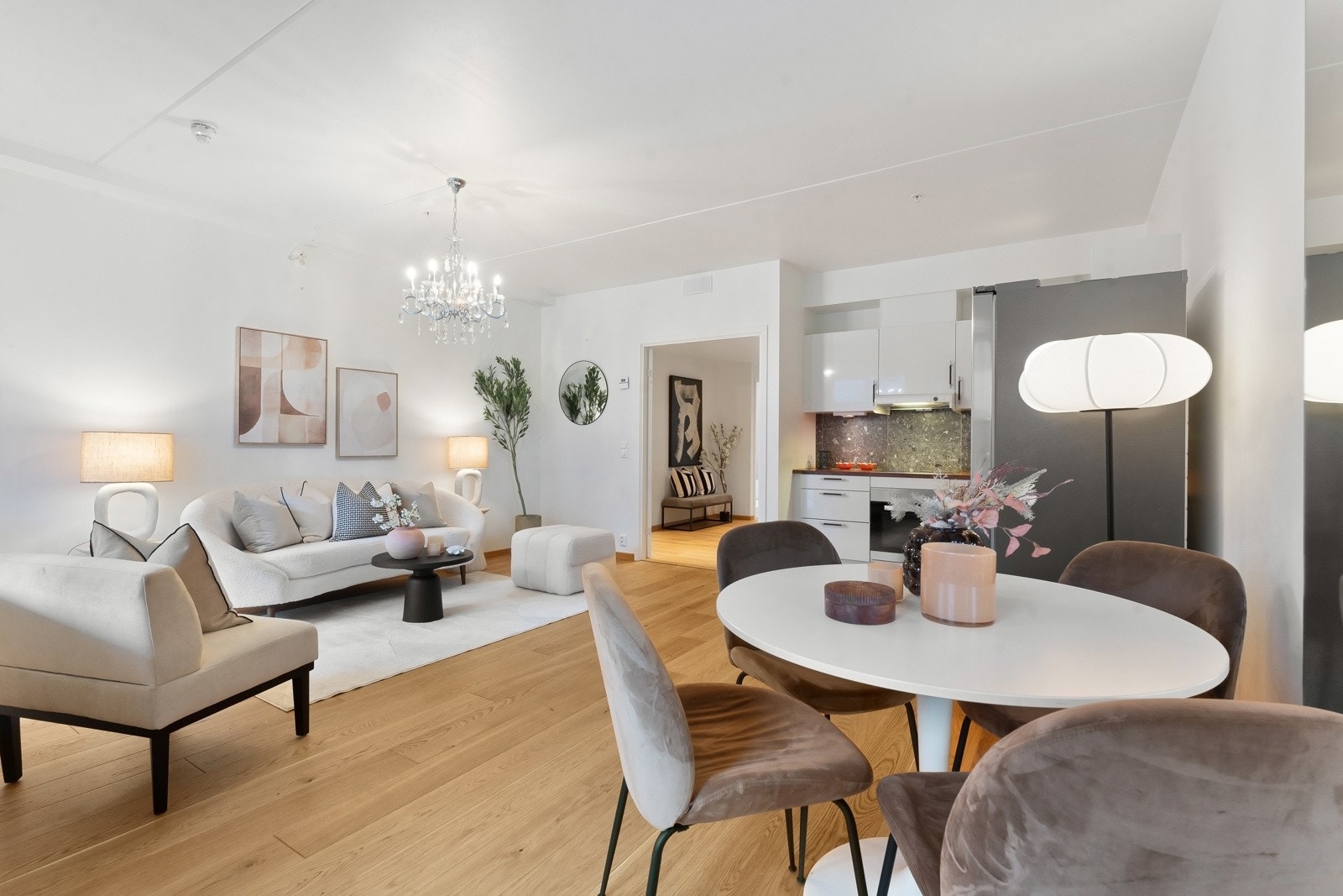 Leiligheten er utstyrt med balansert ventilasjon for godt inneklima Galleribilde