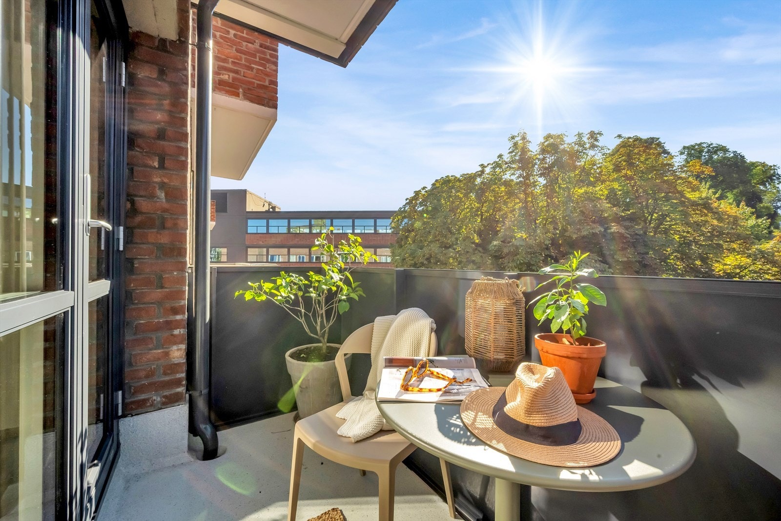 På balkongen er er det plass til utemøblement og beplantning. Galleribilde