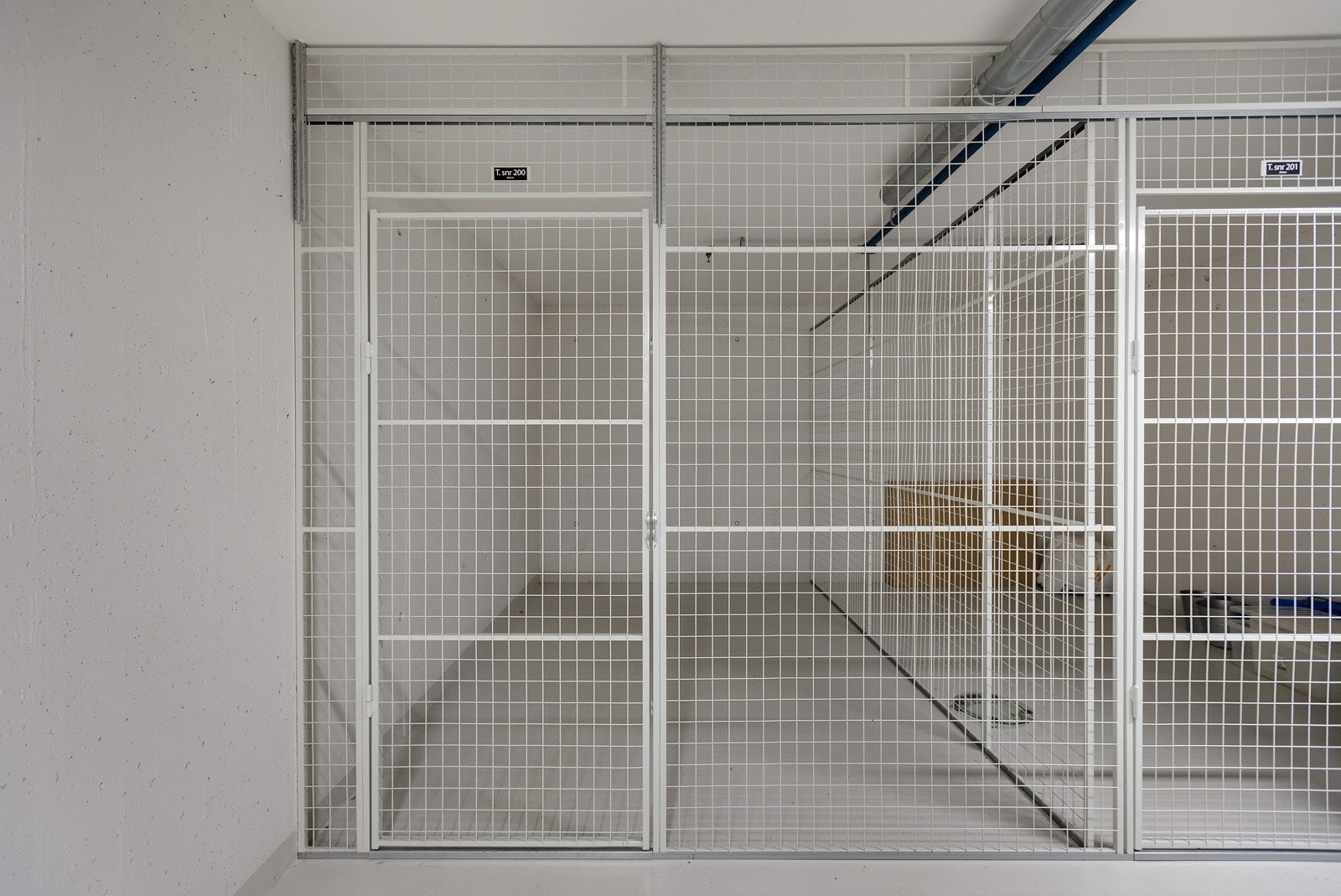 Romslig nettingbod i kjeller på 8 kvm. Galleribilde