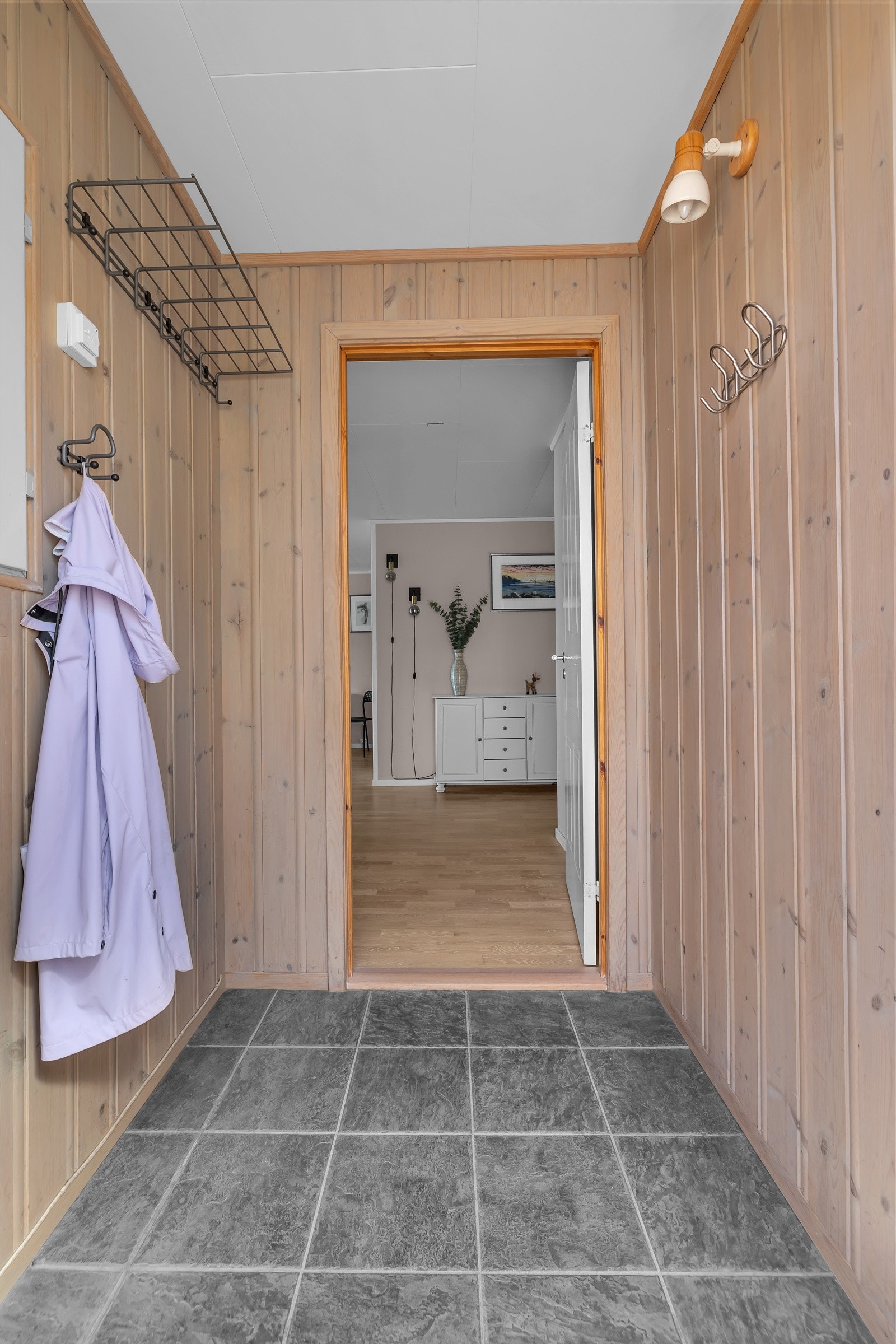 Det første som møter deg er dette praktiske inngangspartiet Galleribilde