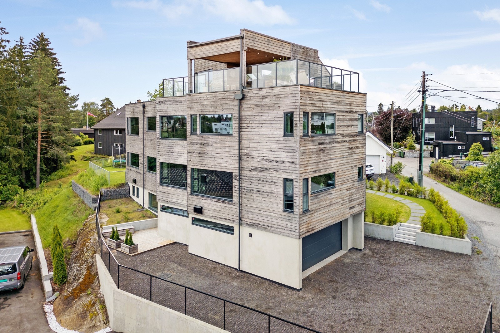 Huset er oppført i 2021 og er gjennomtenkt og gjennomført. Galleribilde