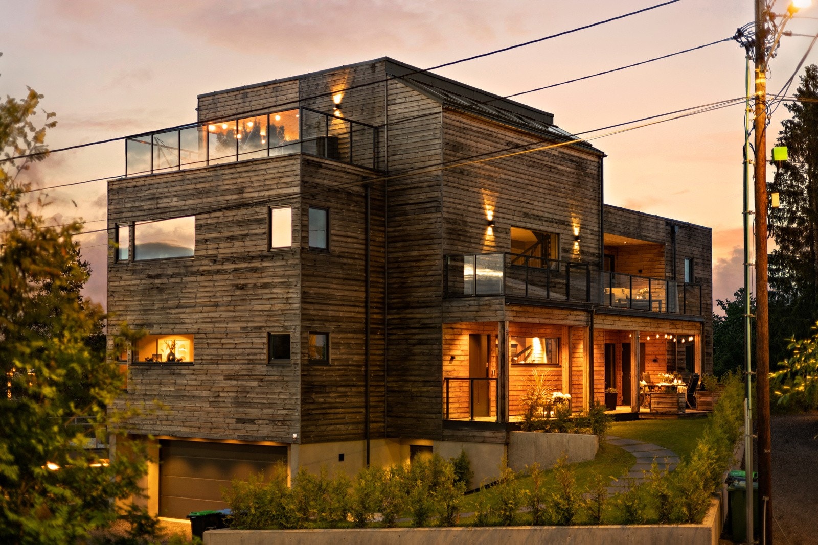 361 lekre kvadratmeter fordelt over fire plan. Her er ingenting overlatt til tilfeldighetene. Galleribilde