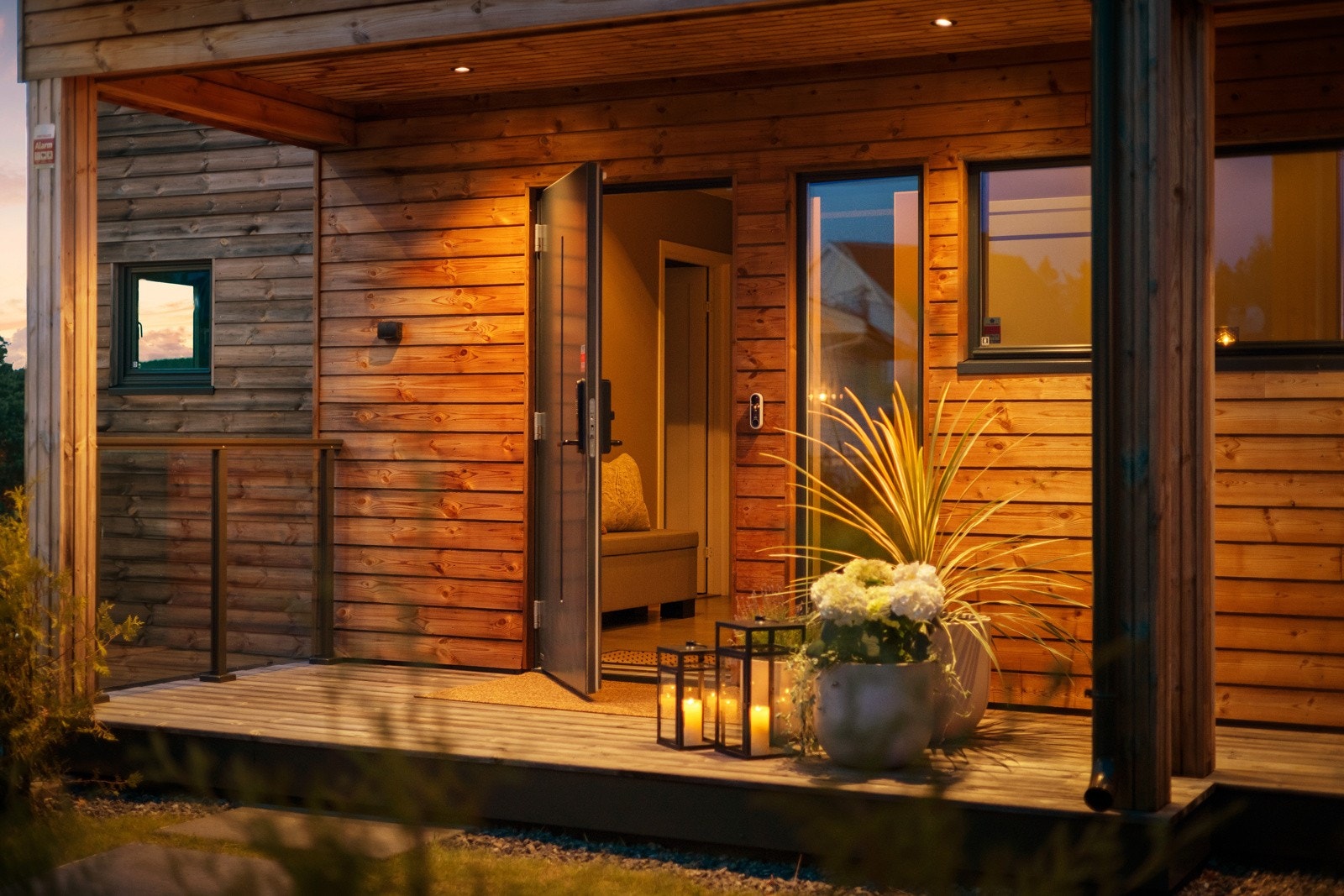 Ytterdør med praktisk kodelås. Galleribilde