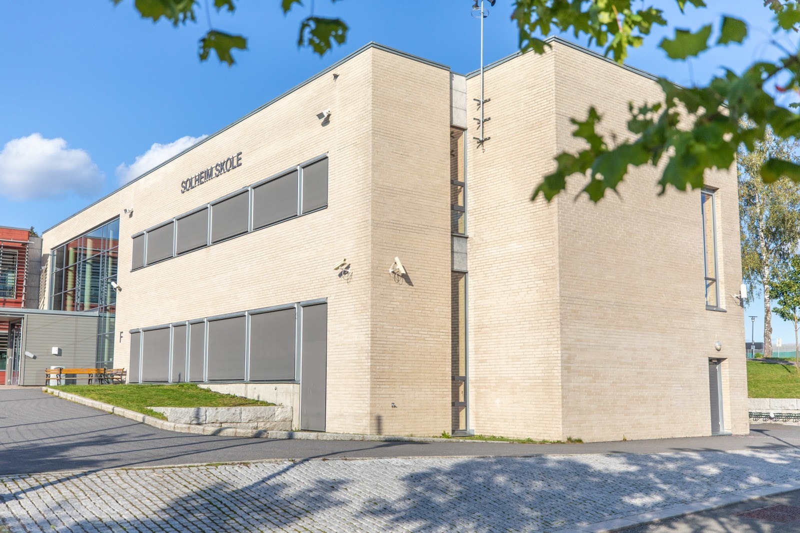 Kort vei til skoler i alle trinn. Galleribilde