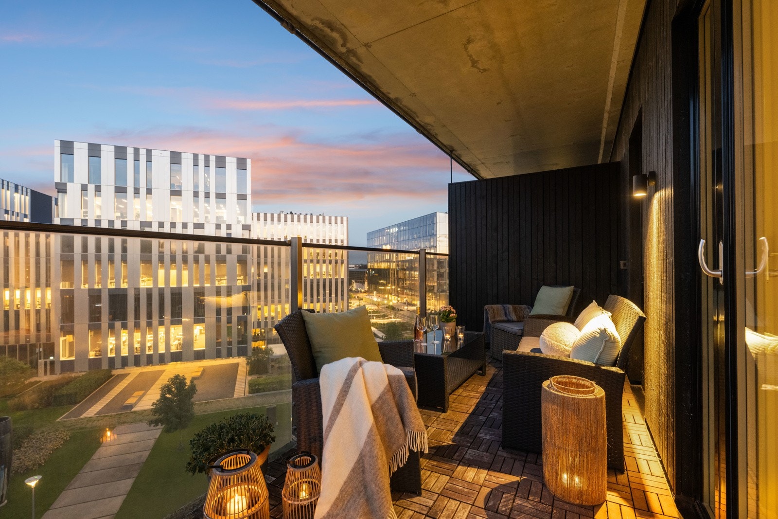 Leiligheten ligger høyt og fritt i 7. etg. Galleribilde