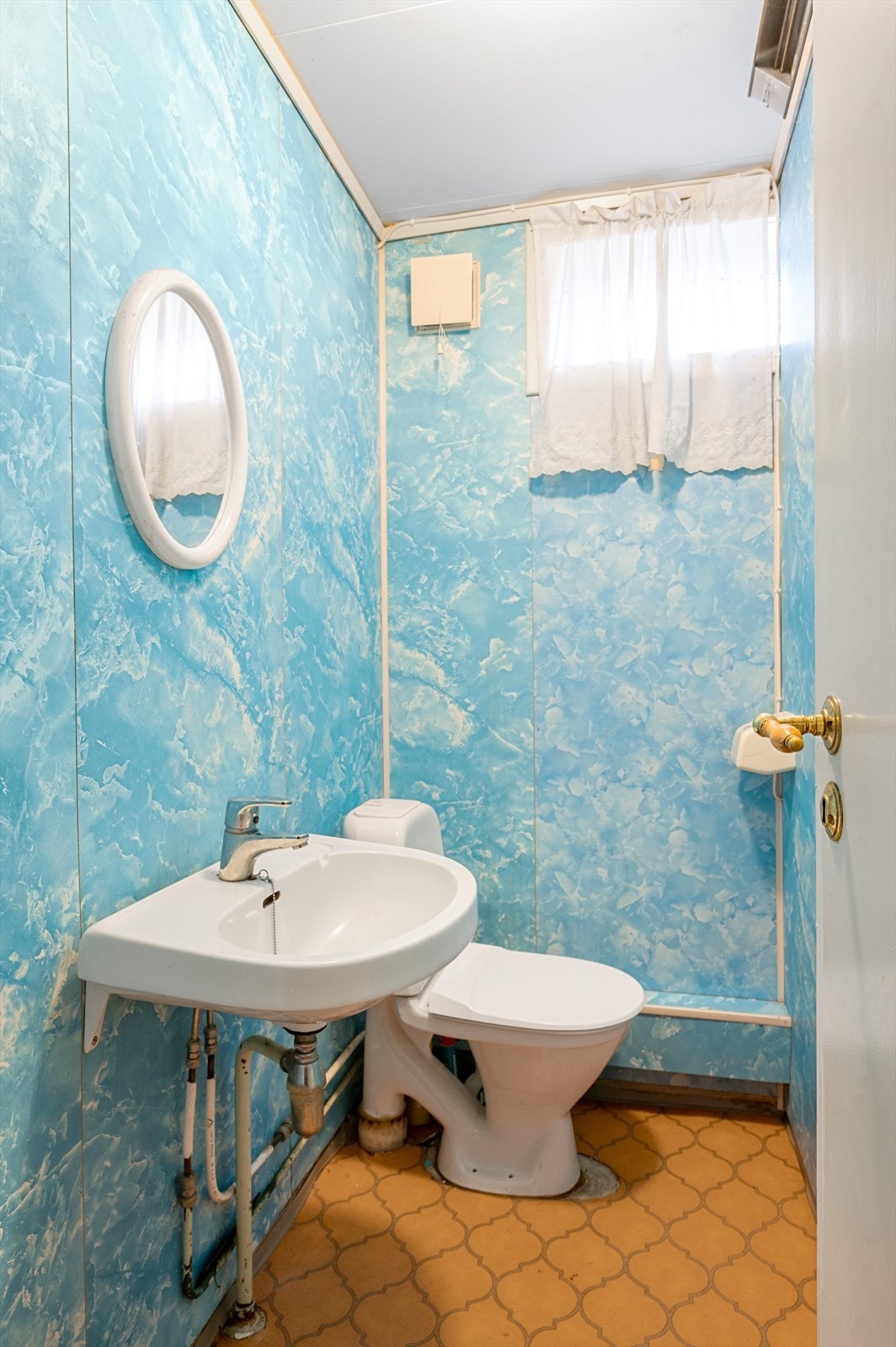 WC-rom. Galleribilde